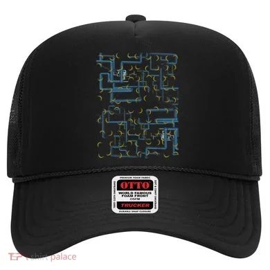 Dan Flashes Complicated Pattern Hat
