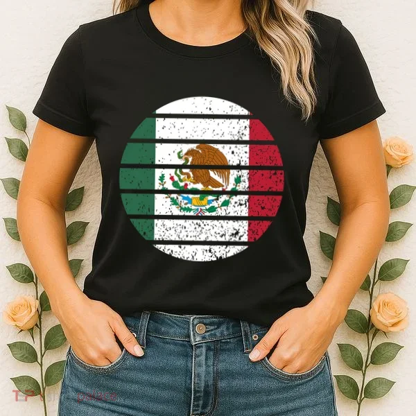 Distressed Flag Of Mexico Circle Women's T-Shirt