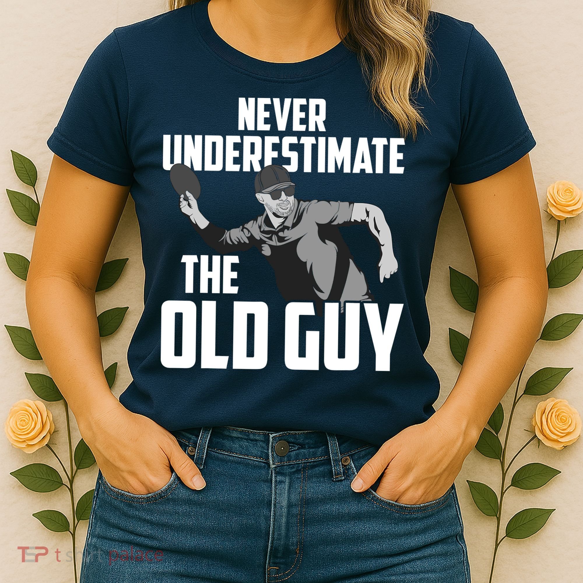 Disc Golf Art For Dad Disc Golf Lover Disc Golf Player Women's T-Shirt