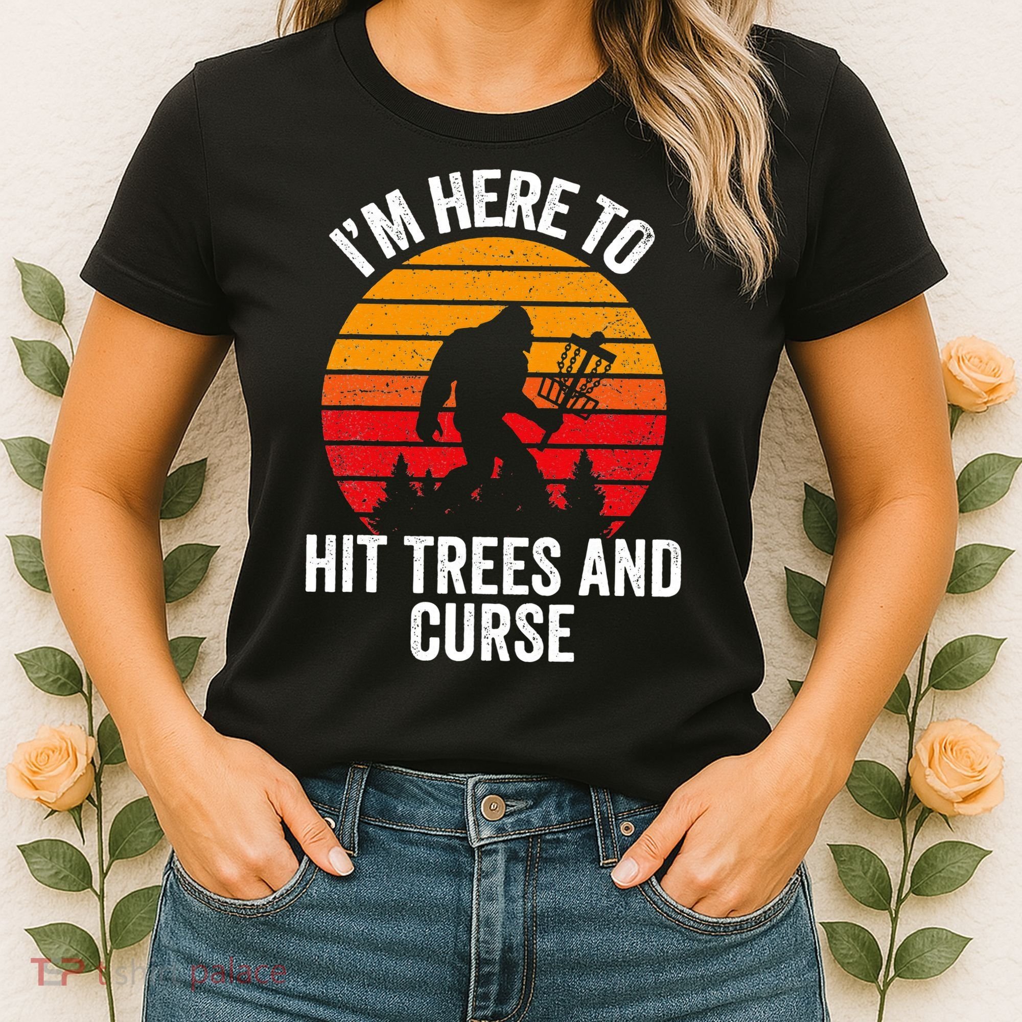 Disc Golf Bigfoot Disk Golfer Fathers Day Women's T-Shirt