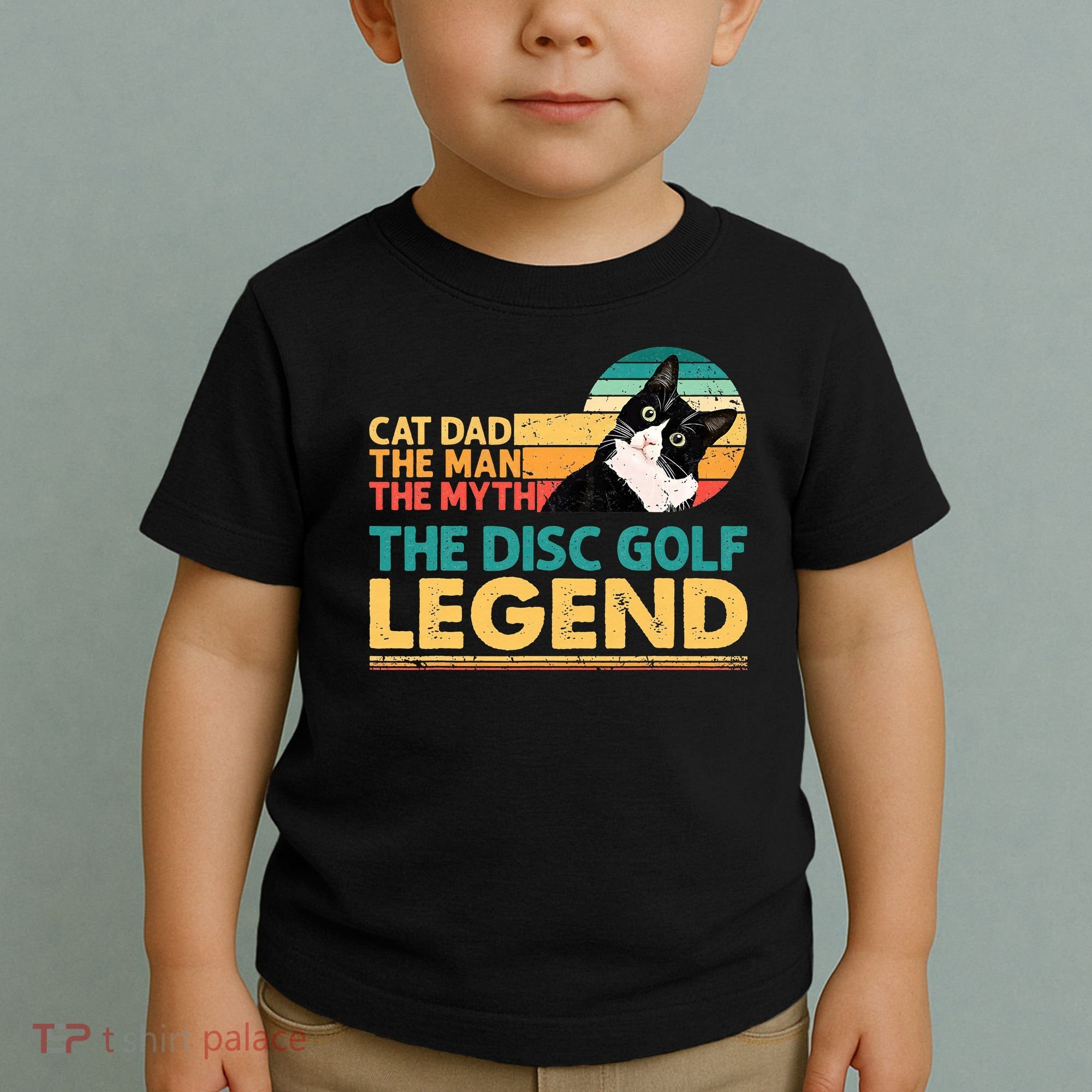 Disc Golf Cat The Disc Golf Legend Outfit Retro Sunset Toddler T-Shirt