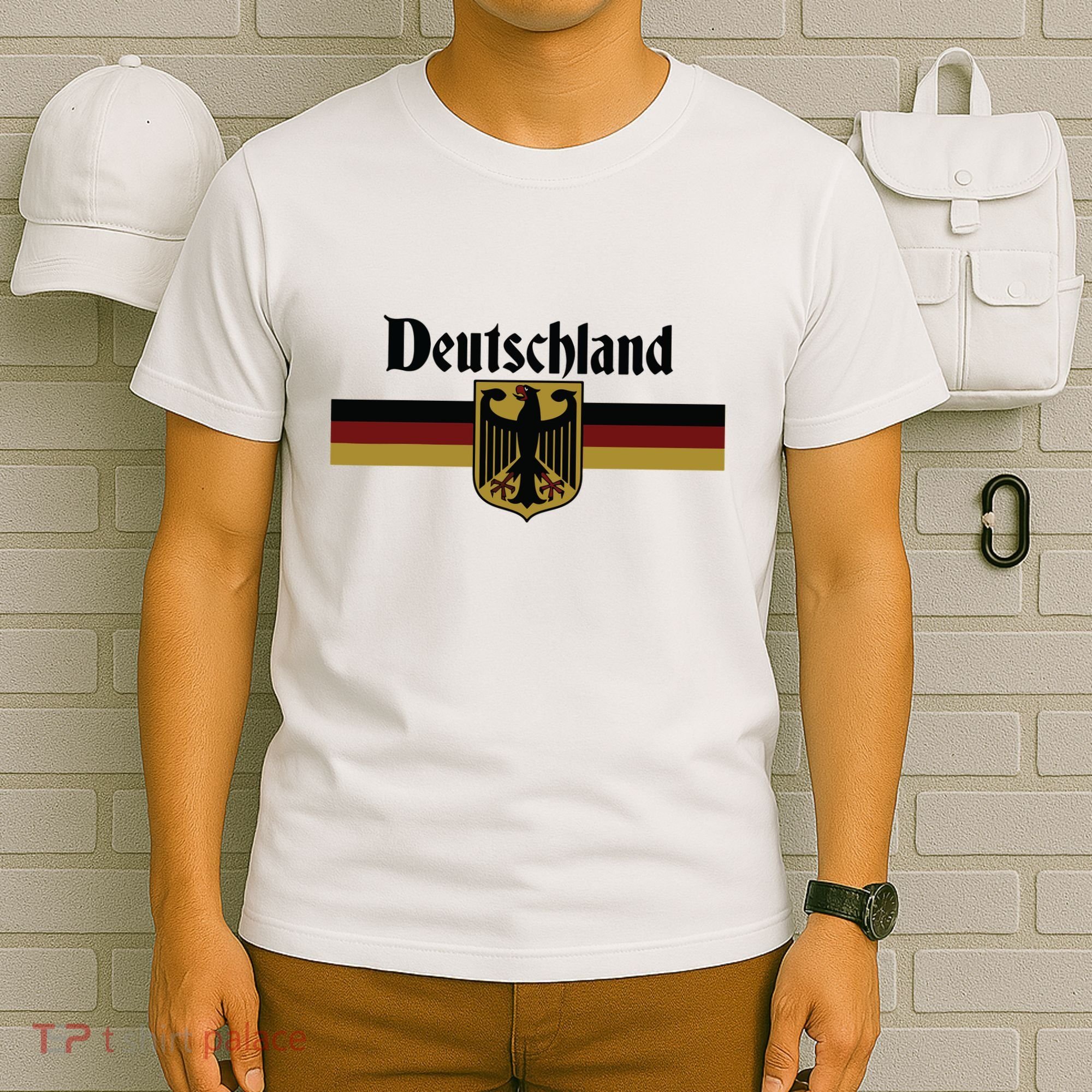 Deutschland Germany Flag Coat Of Arms Eagle Banner Vintage T-Shirt