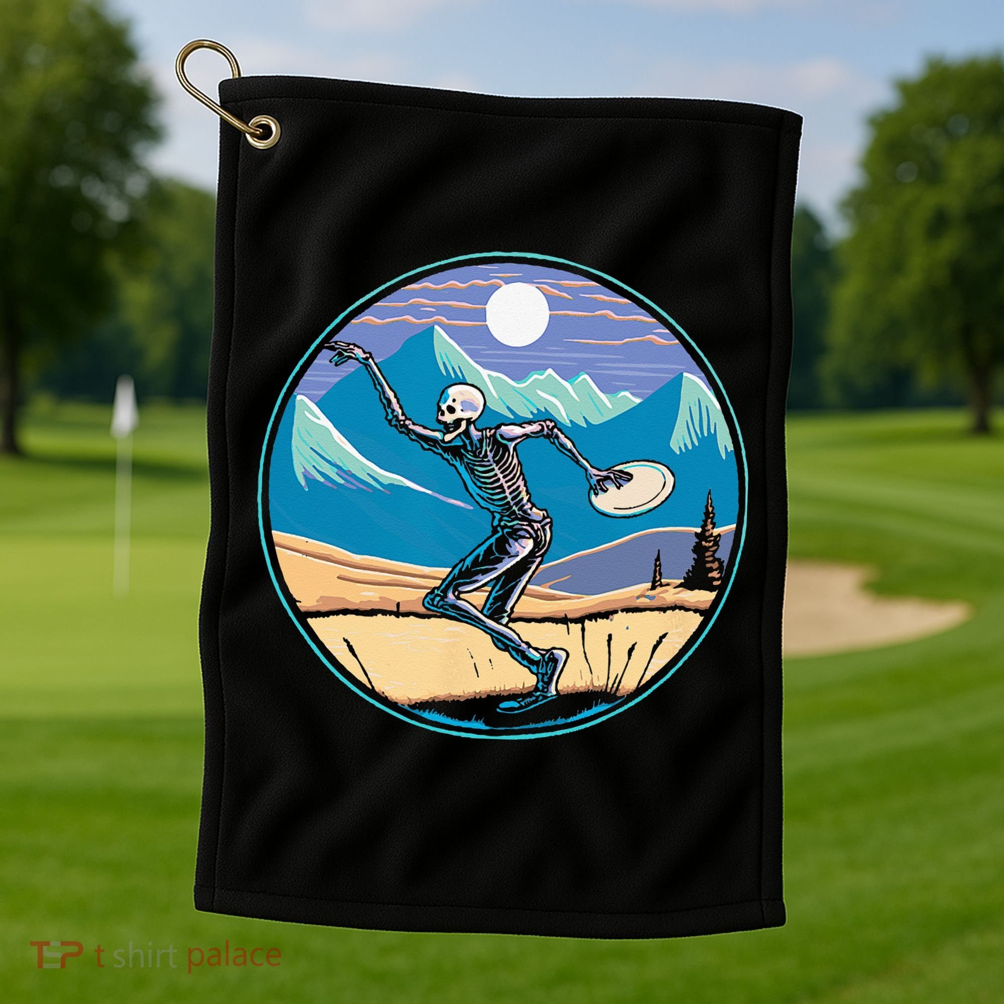 Disc Golf Player Skeleton Disc Golfer Funny Outdoor Nature Golf Towel