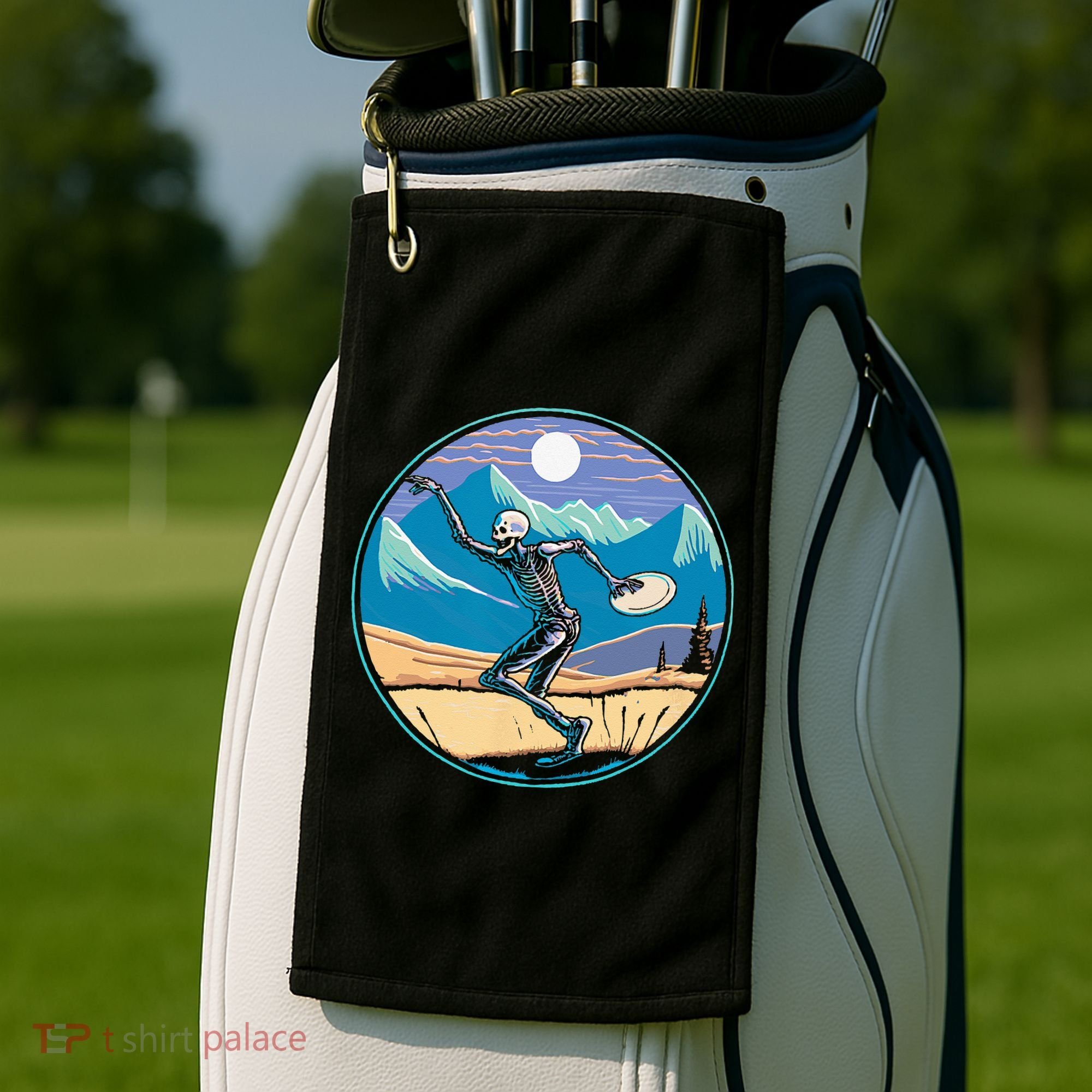 Disc Golf Player Skeleton Disc Golfer Funny Outdoor Nature Golf Towel