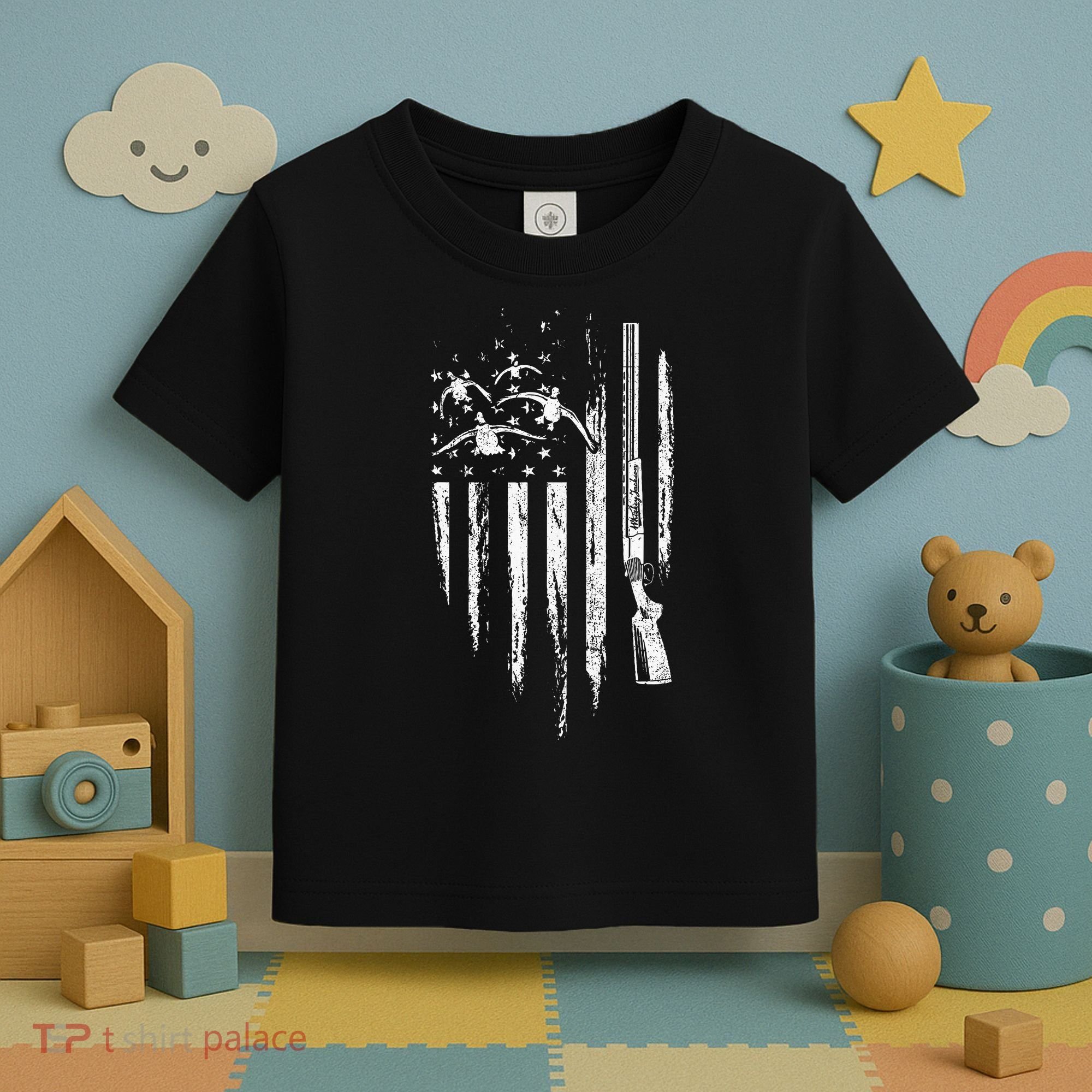 Duck Hunting American Flag Waterfowl Goose Gift For Hunter  Toddler T-Shirt