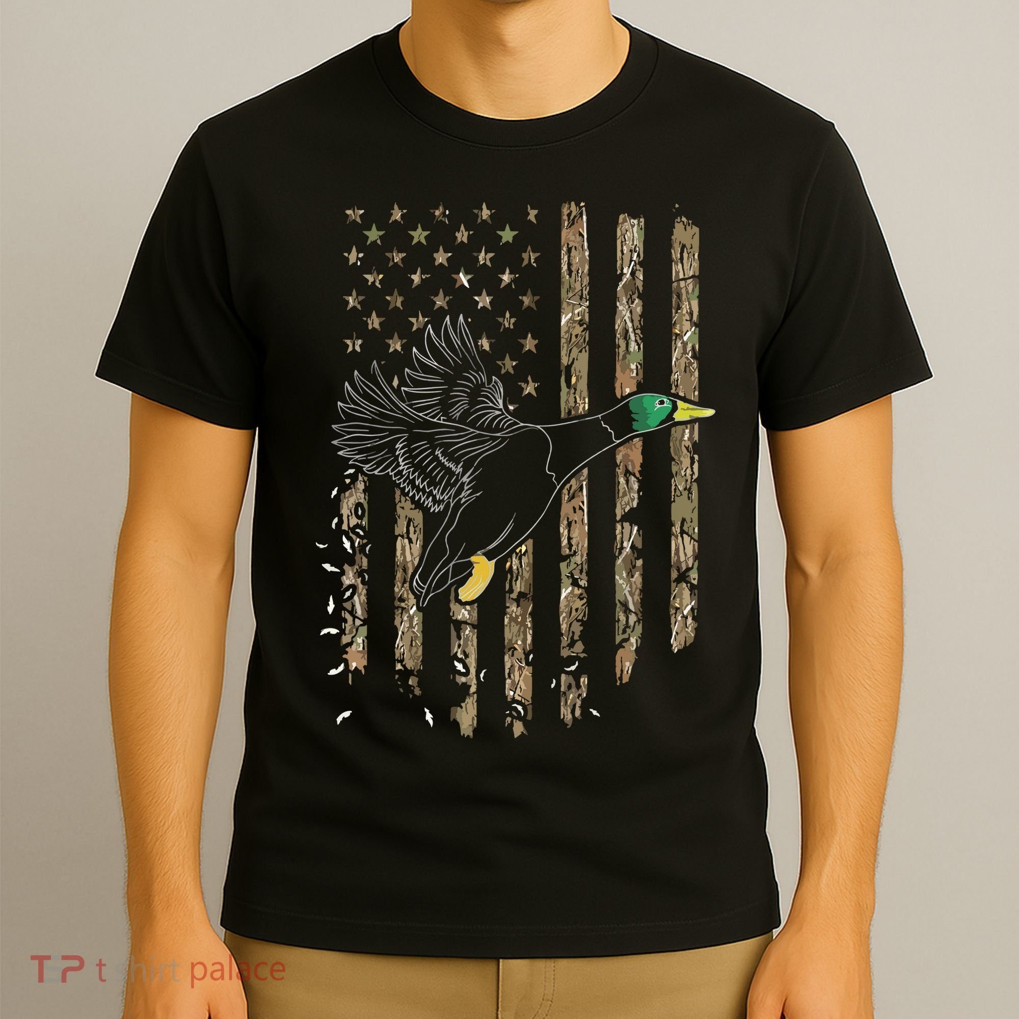 Duck Hunter American Flag Waterfowl Hunting Camouflage T-Shirt