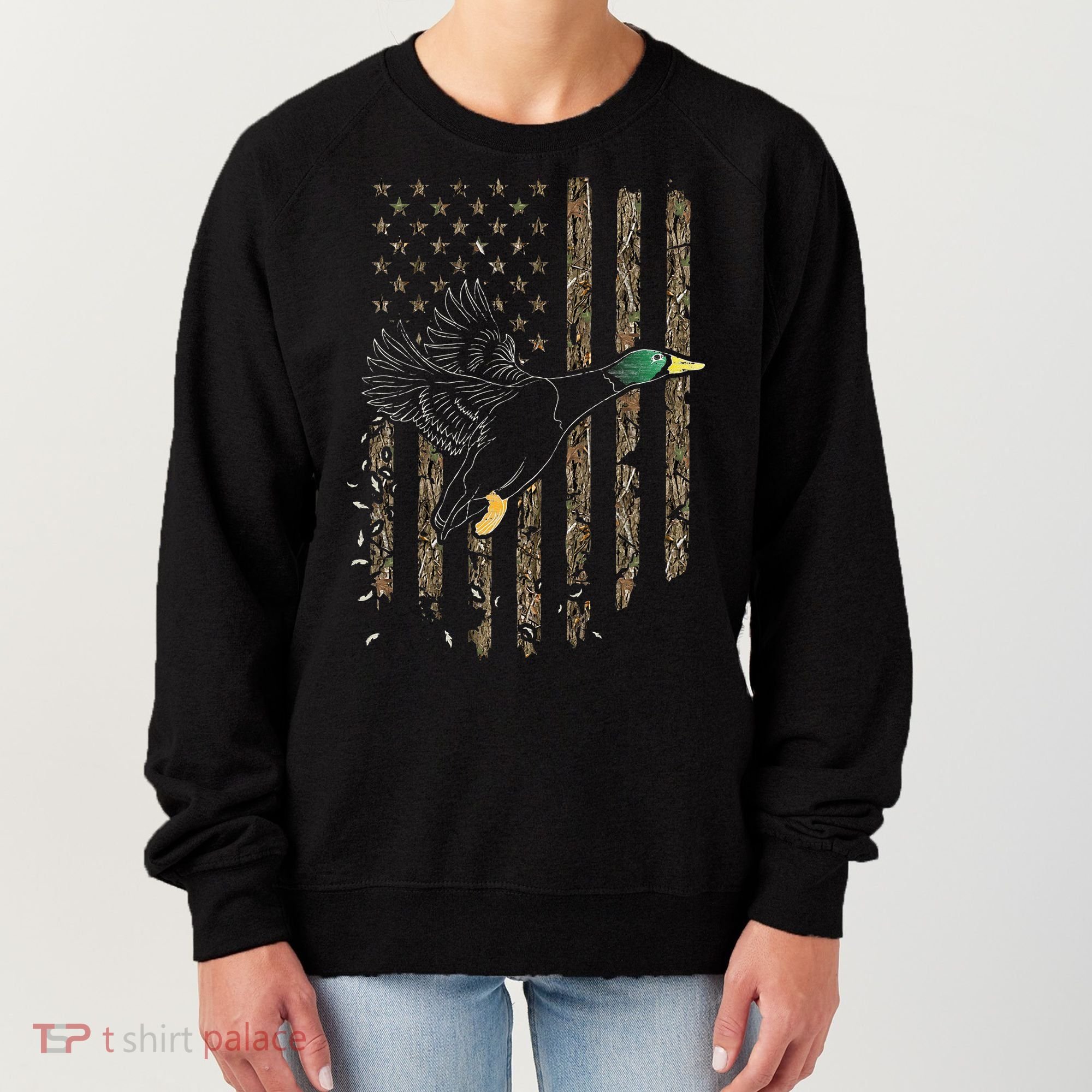 Duck Hunter American Flag Waterfowl Hunting Camouflage Women's Sweatshirt
