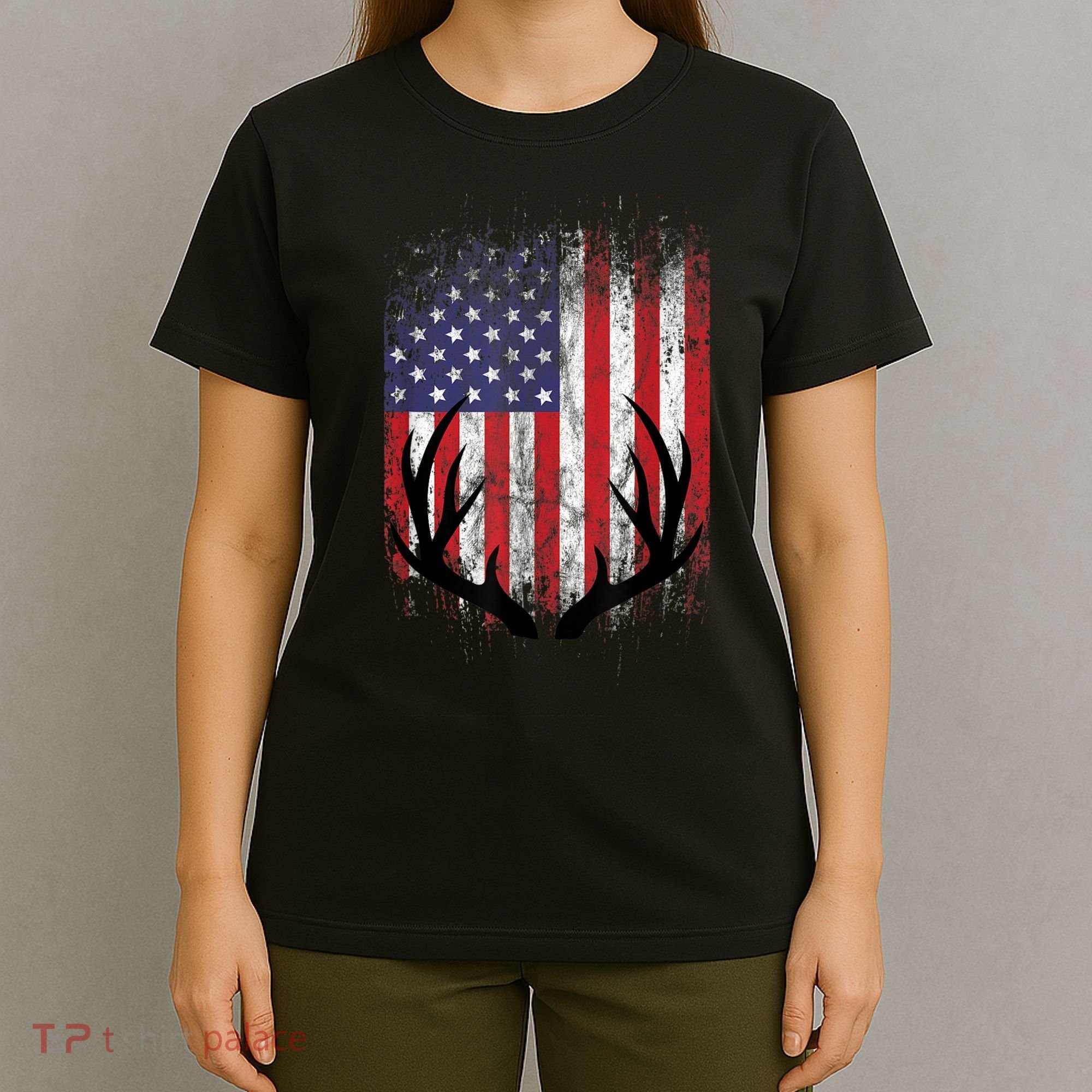 Deer Hunting American Flag Whitetail Buck Antlers T-Shirt