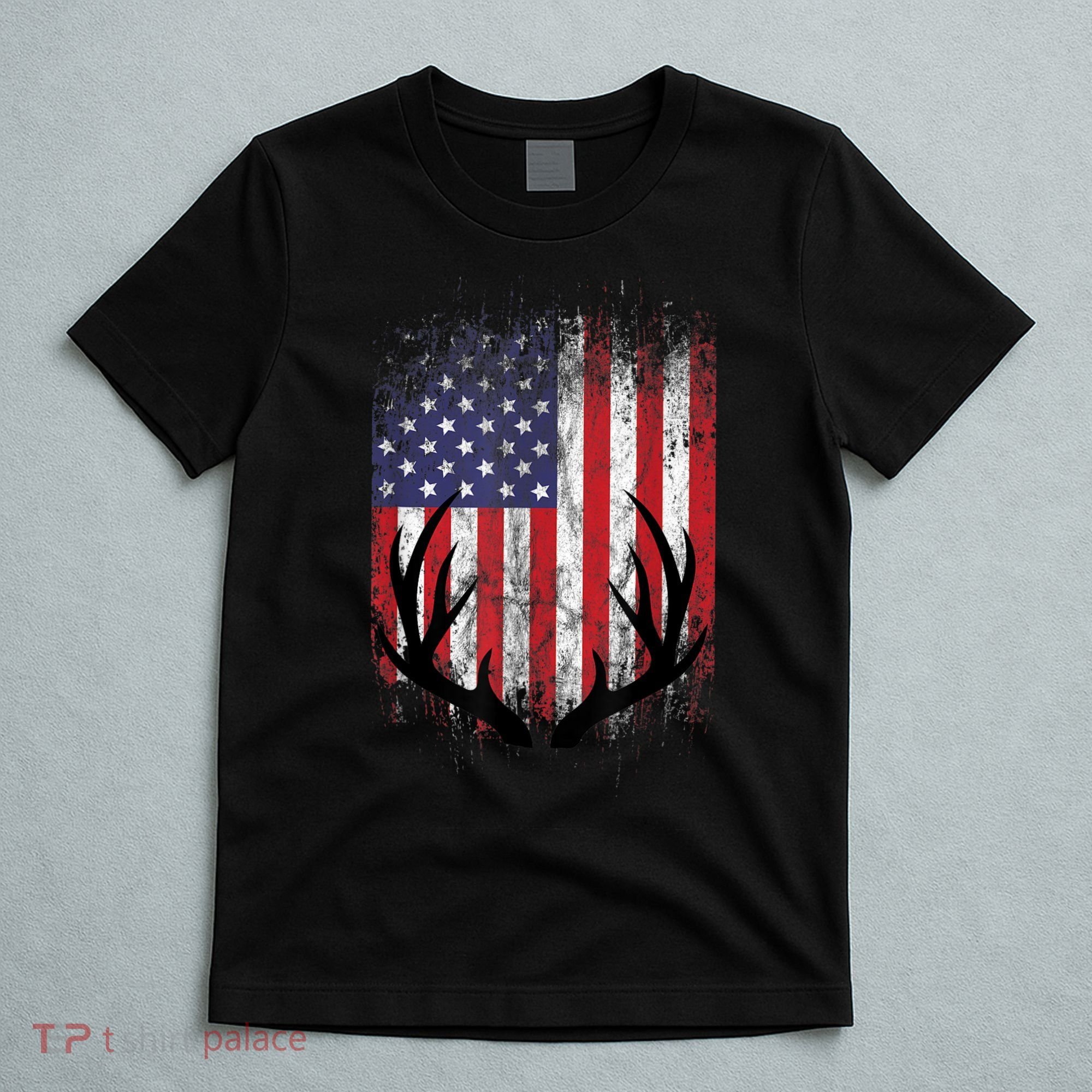 Deer Hunting American Flag Whitetail Buck Antlers T-Shirt