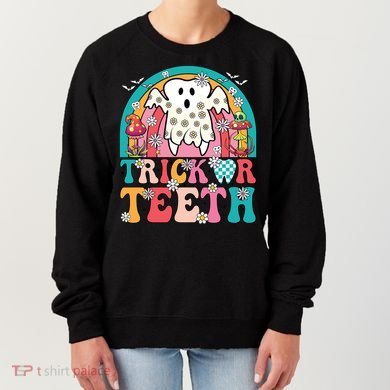 Dentist Halloween Boo Ghost Retro Groovy Trick Or Teeth Gift Women's Sweatshirt