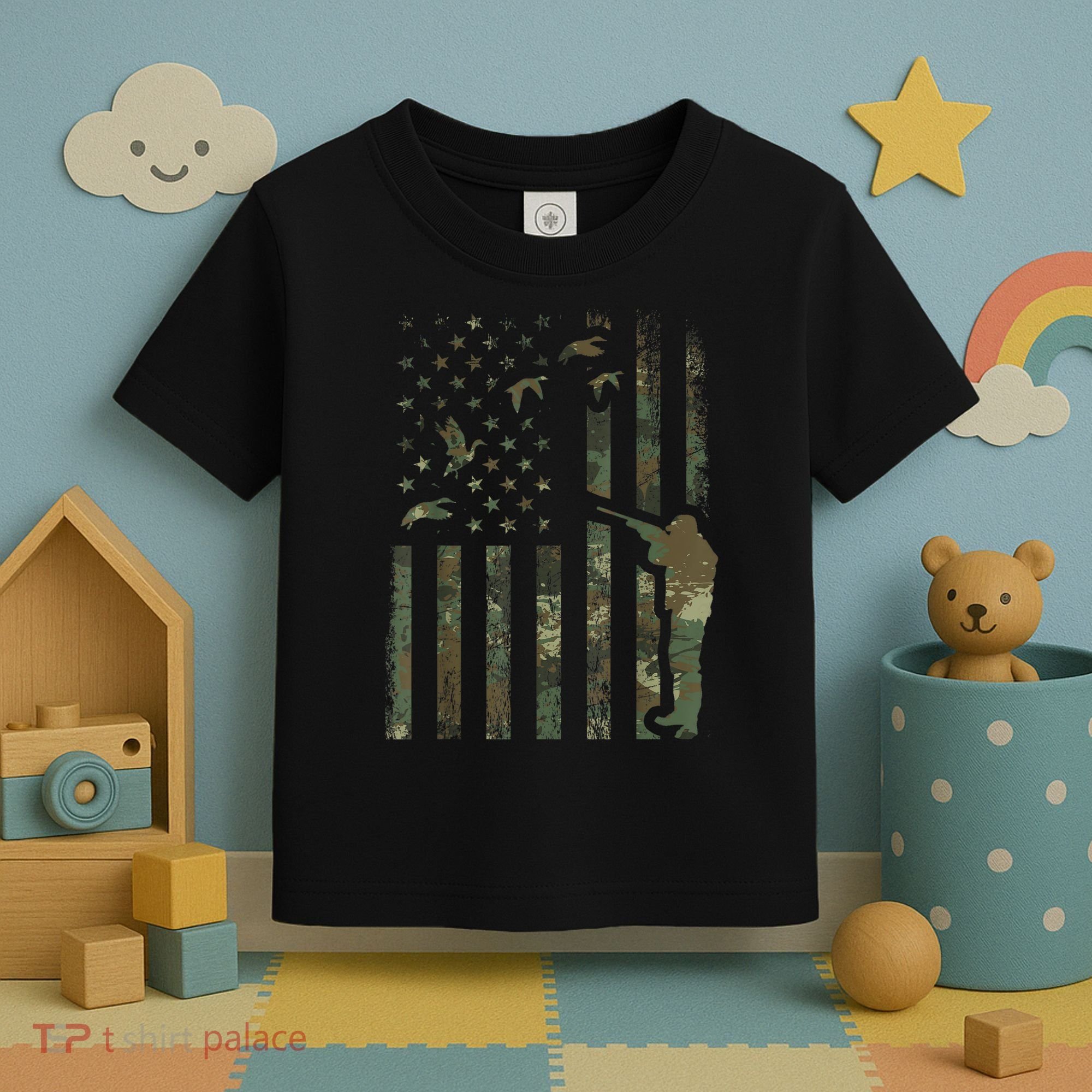 Duck Hunting Camo Men Camouflage Hunter American Flag Toddler T-Shirt