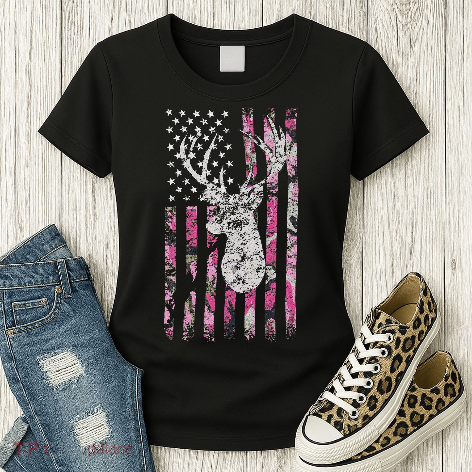 Deer Hunting Camo American Flag Buck Women's T-Shirt