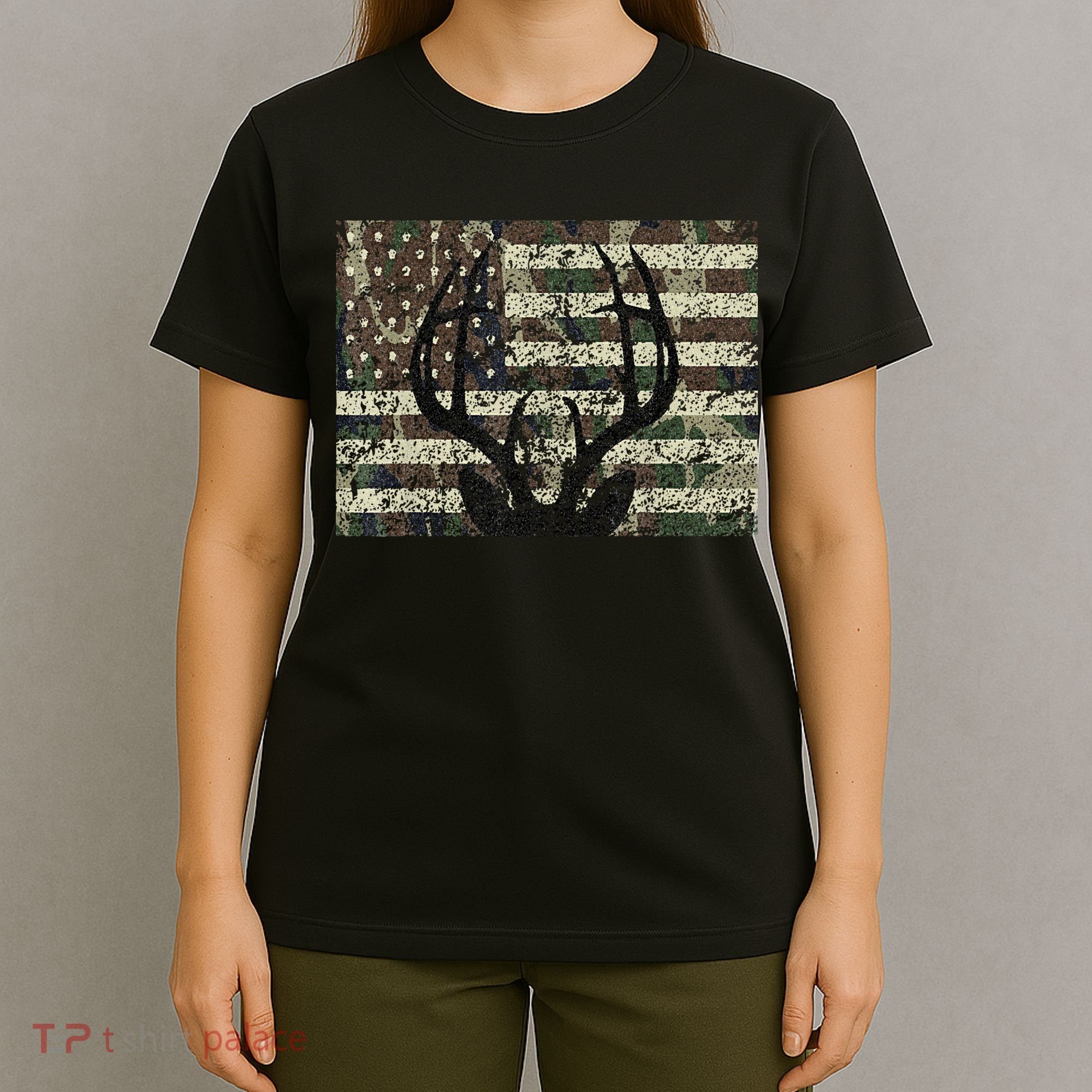 Deer Hunting Camo American Flag Buck Antlers Hunter Country T-Shirt