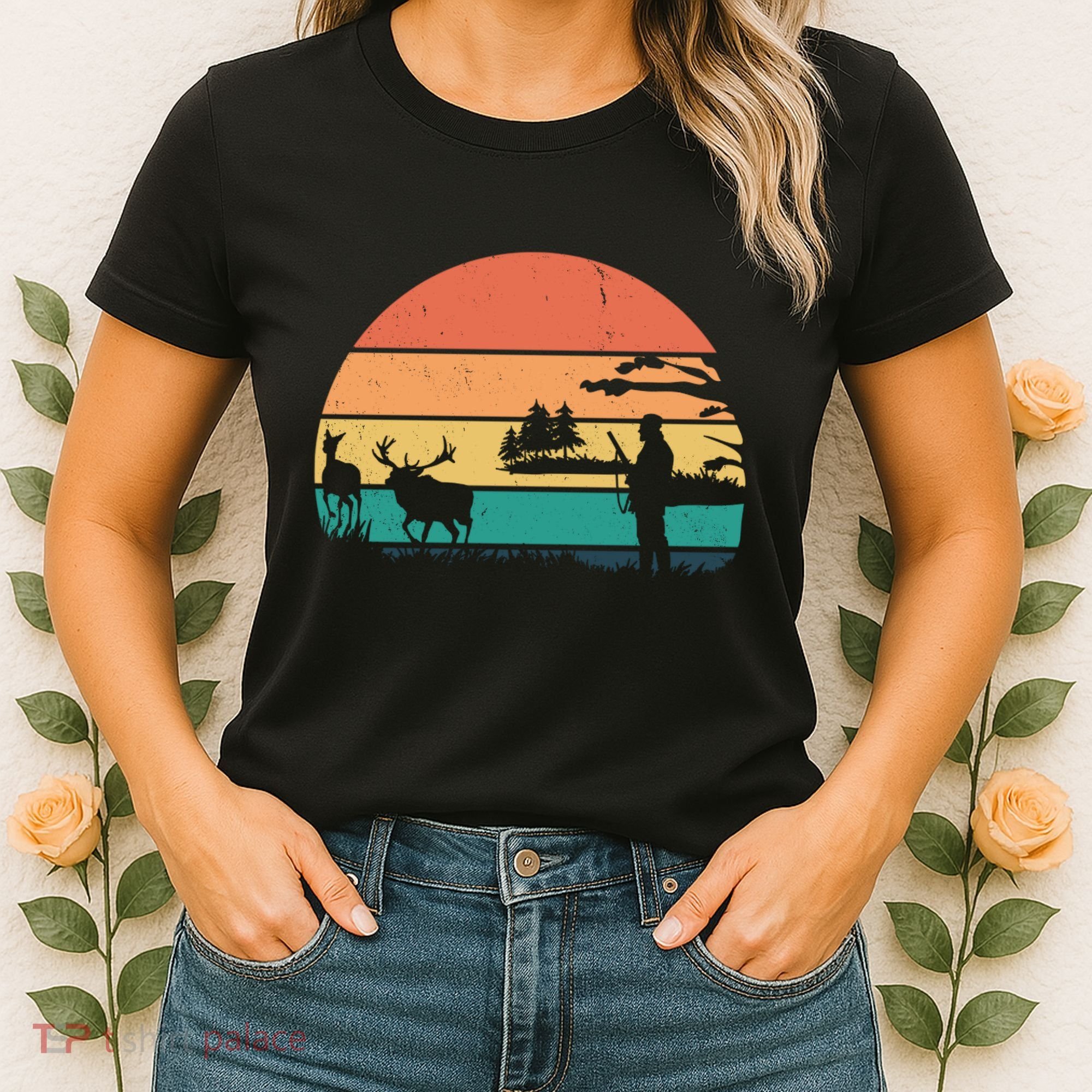 Deer Hunting Retro Sunset Nature Women's T-Shirt