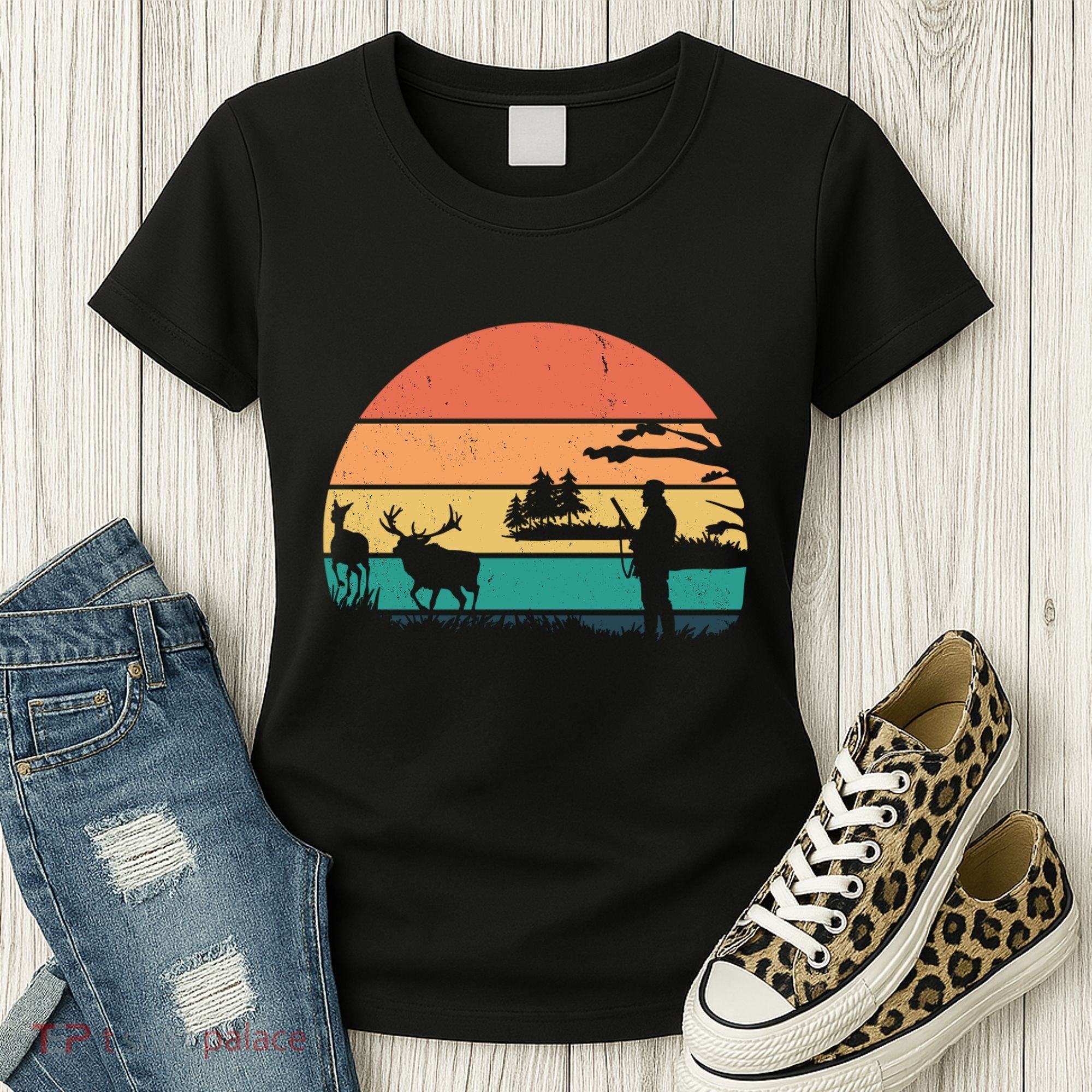 Deer Hunting Retro Sunset Nature Women's T-Shirt