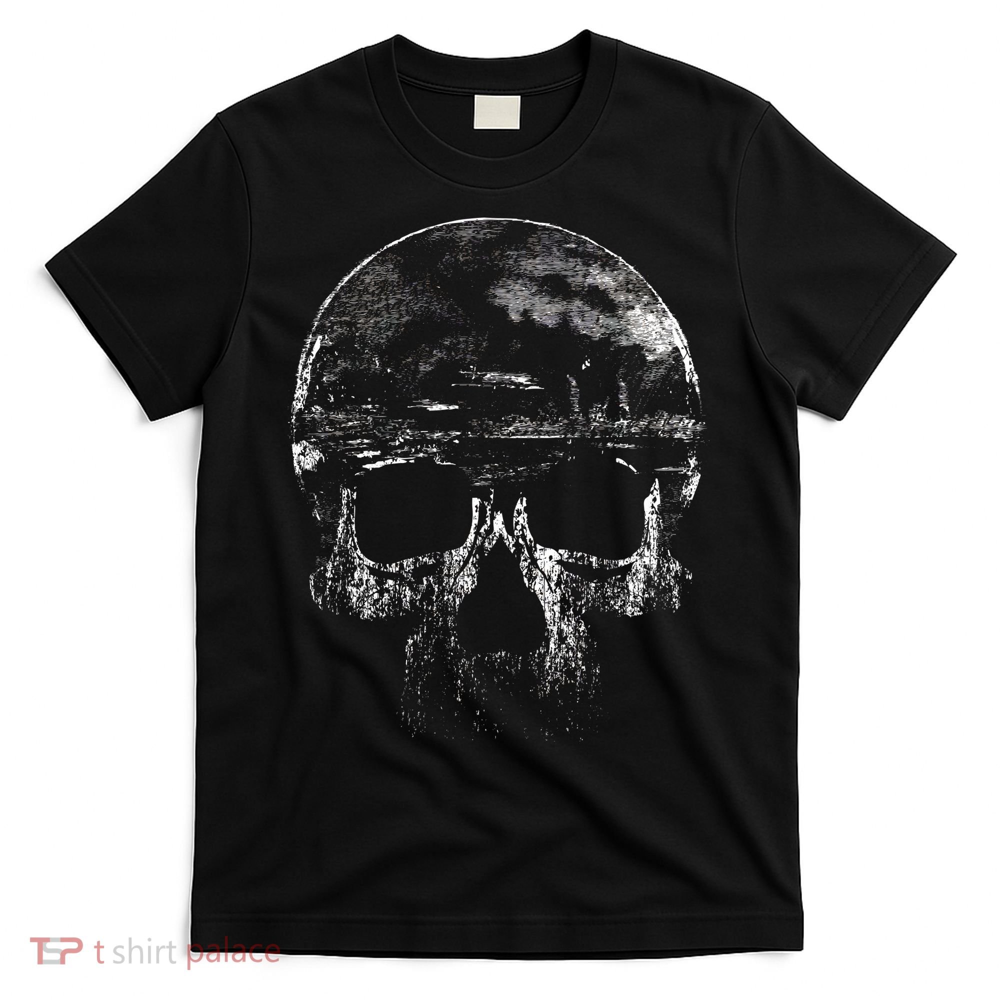 Distressed Skull Graphic T-Shirt