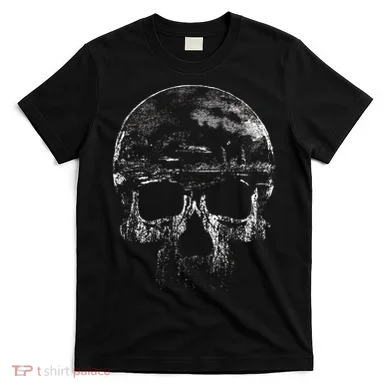 Distressed Skull Graphic T-Shirt