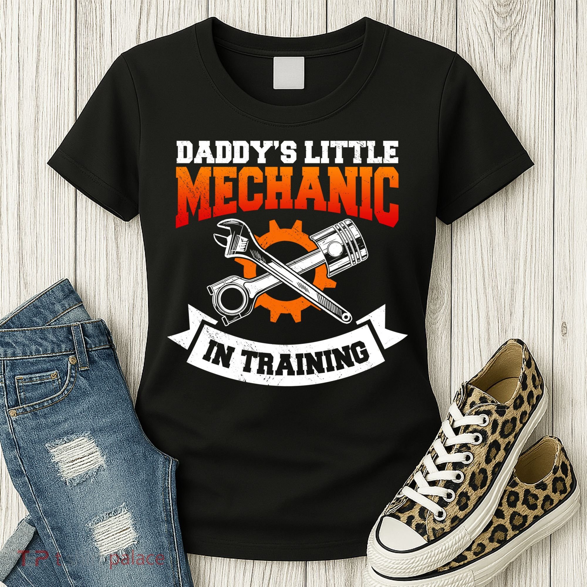 Daddy's Little Mechanic In Training Automotive Technician Cool Gift Women's T-Shirt