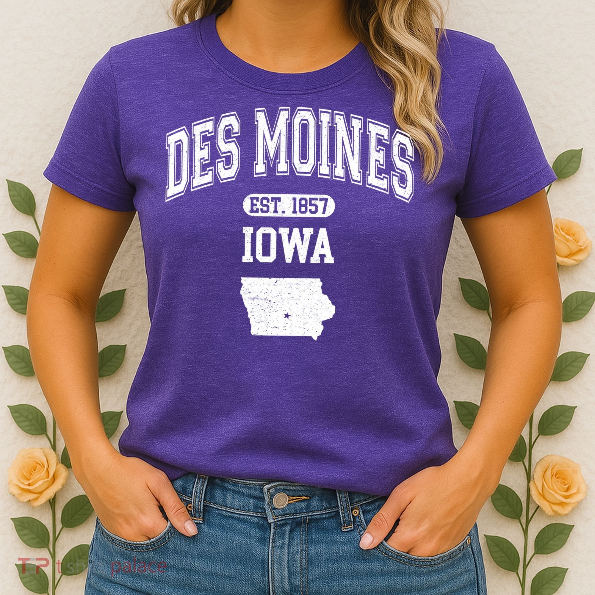 Des Moines Iowa Est 1857 Varsity Women's T-Shirt
