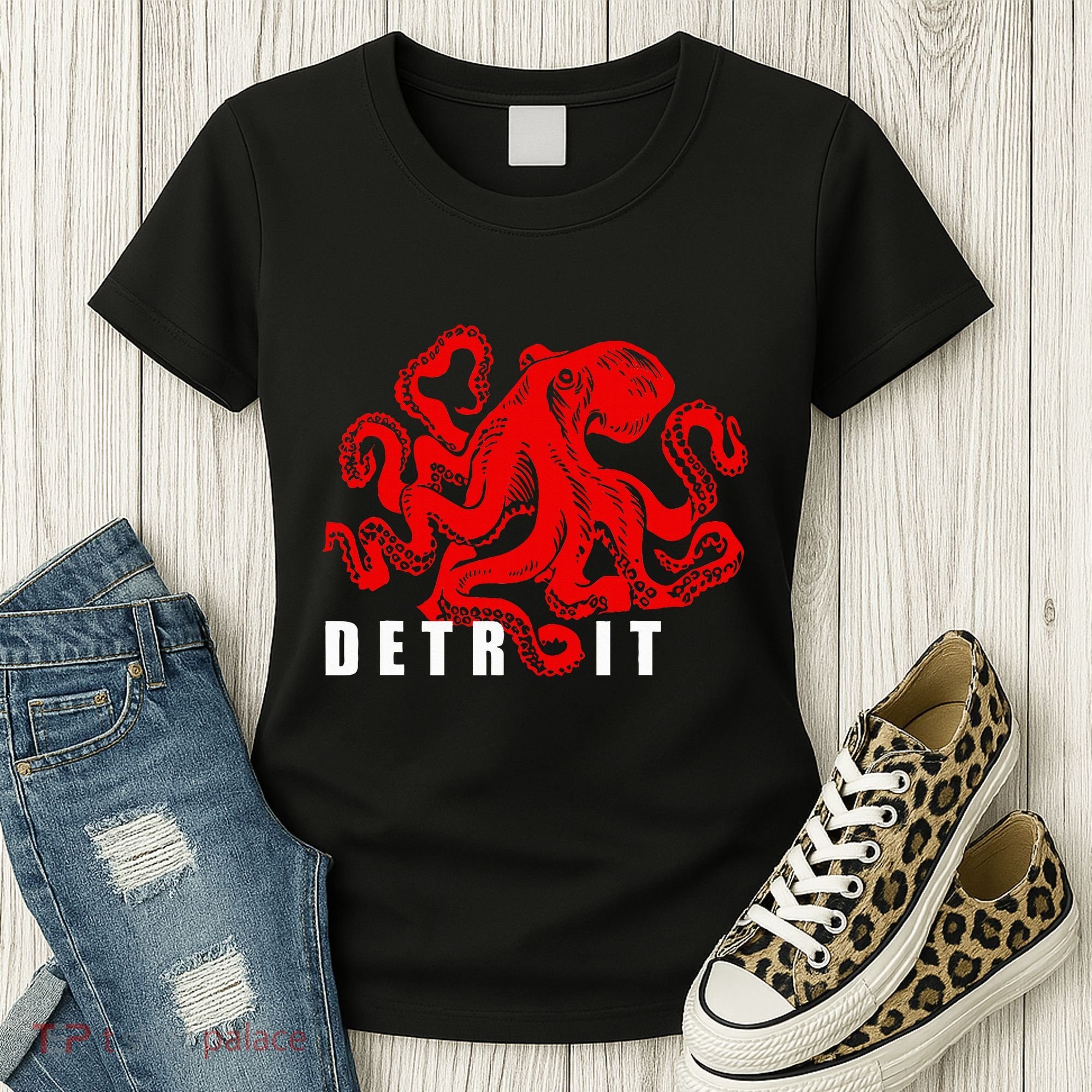 Detroit Michigan Souvenir Octopus Kraken Detroit Women's T-Shirt