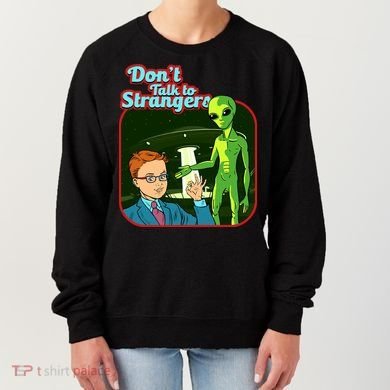 Don't Talk To Strangers Retro Vintage Women's Sweatshirt