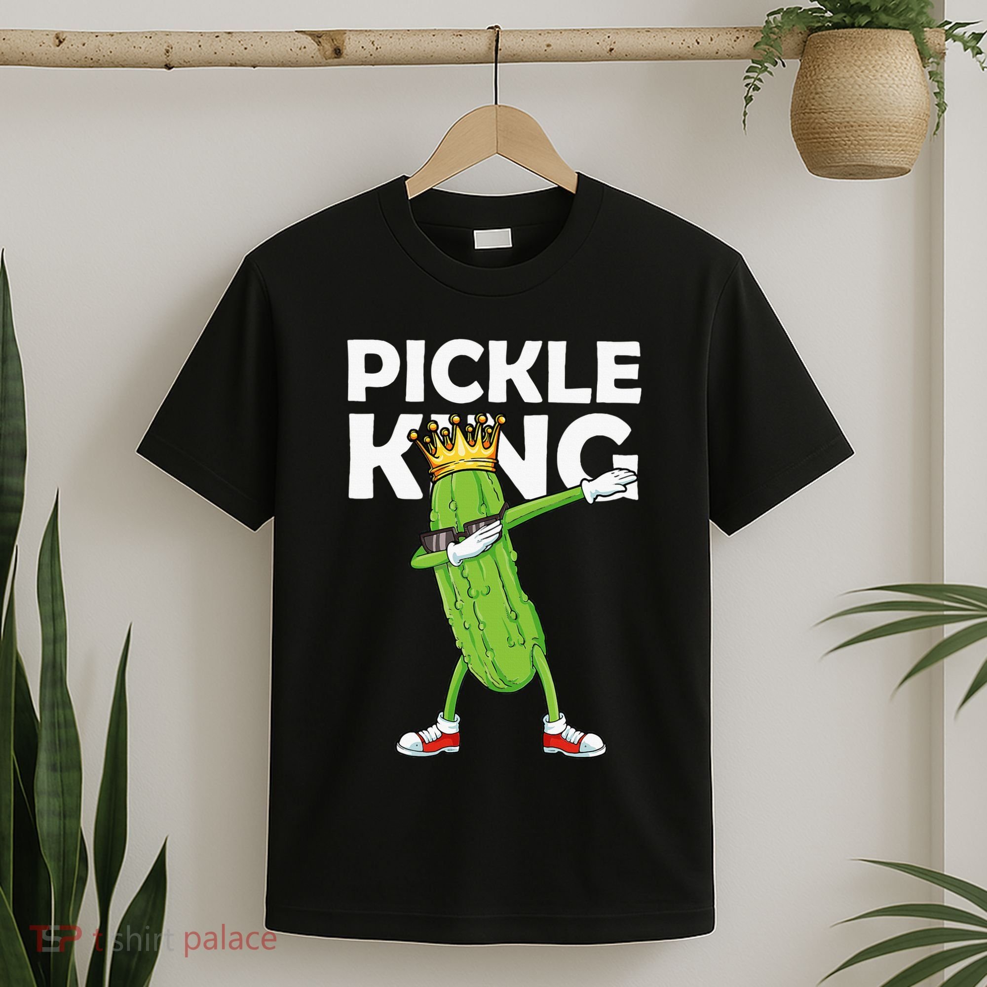 Dabbing Pickle King Cucumber Dab Funny Veggie Vegetarian T-Shirt