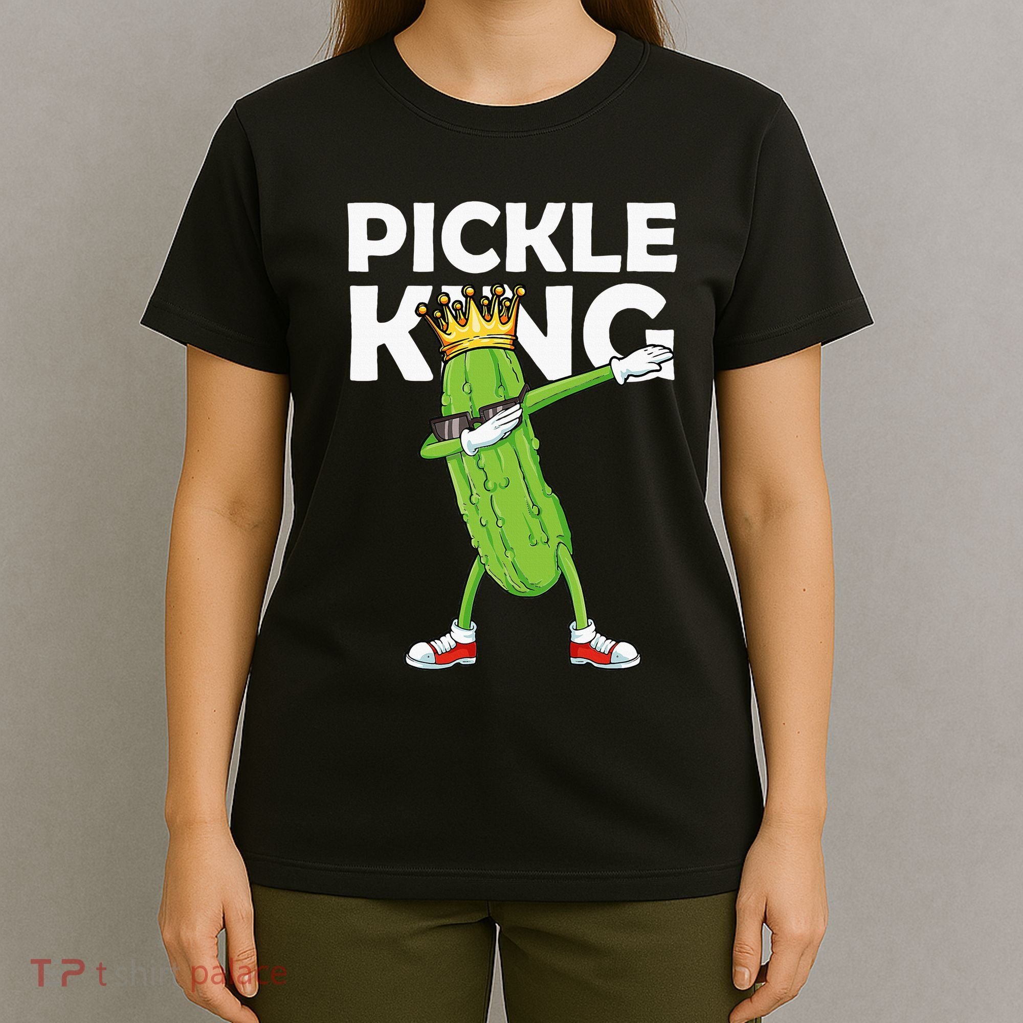 Dabbing Pickle King Cucumber Dab Funny Veggie Vegetarian T-Shirt