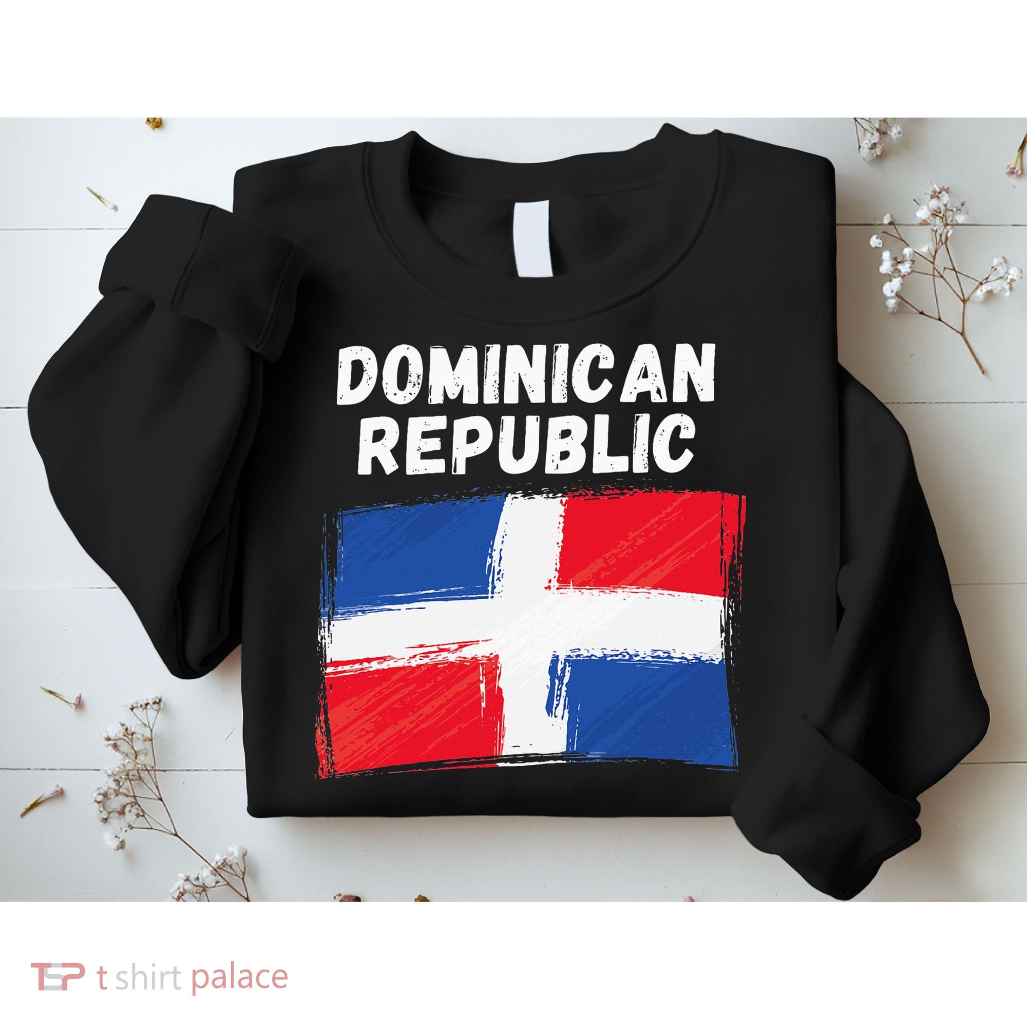 Dominican Republic Flag Retro Distressed Flag Sweatshirt