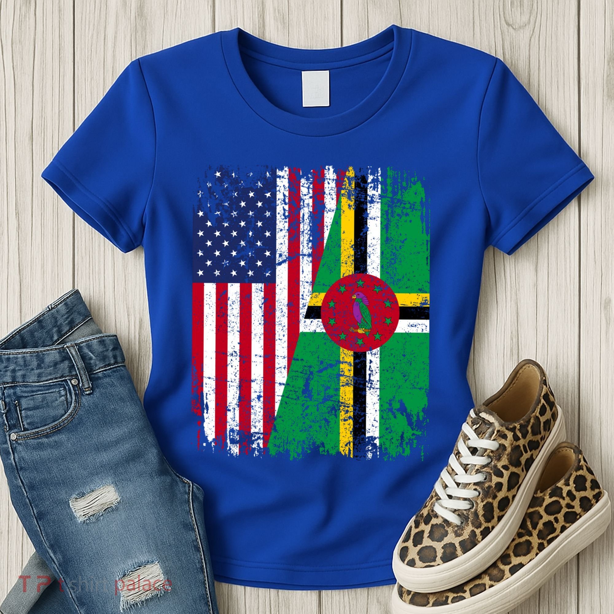 Dominican Roots Half American Flag Dominica Flag Gift Women's T-Shirt