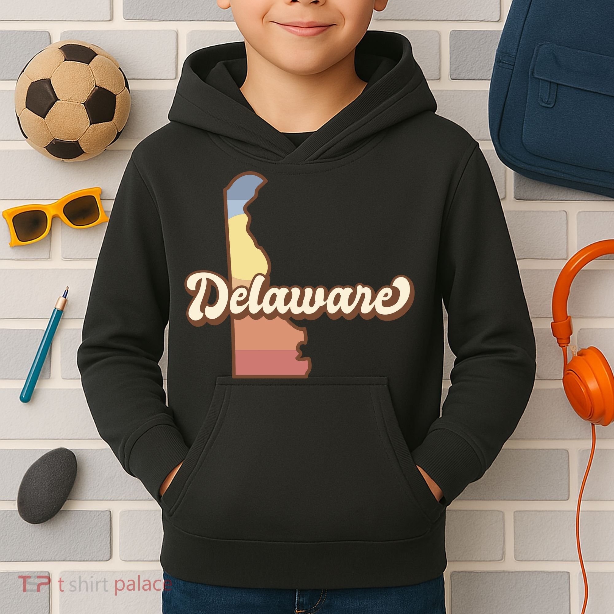 Delaware Retro Sunset Kids Hoodie