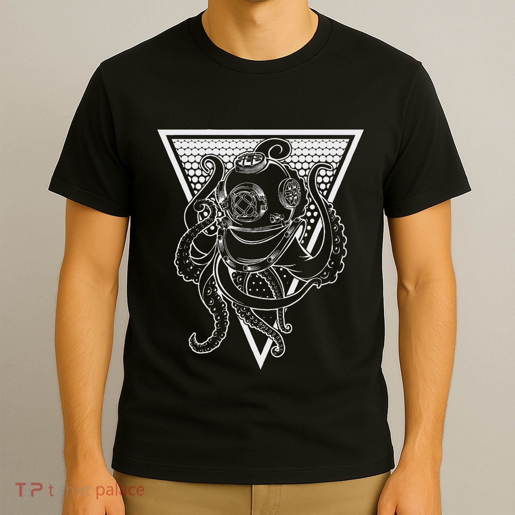 Deep Sea Diving Helmet Kraken Octopus Underwater Diver Gift T-Shirt