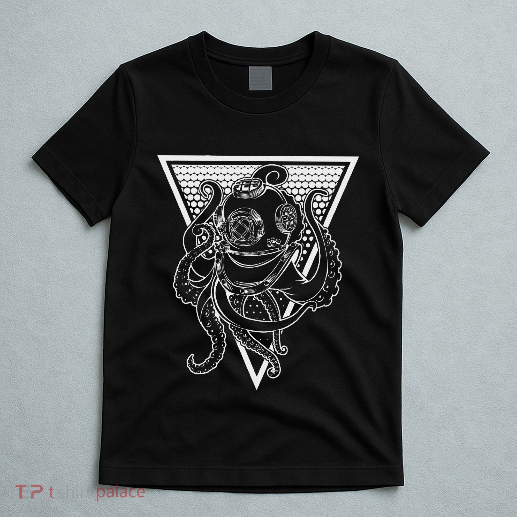 Deep Sea Diving Helmet Kraken Octopus Underwater Diver Gift T-Shirt