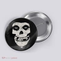 Distressed Skull Button thumb 0