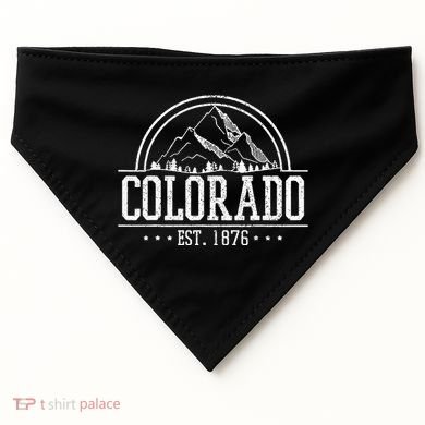 Dark Sic Mundus Creatus Est Eine Reise Durch Die Zeit USA-Made Doggie Bandana