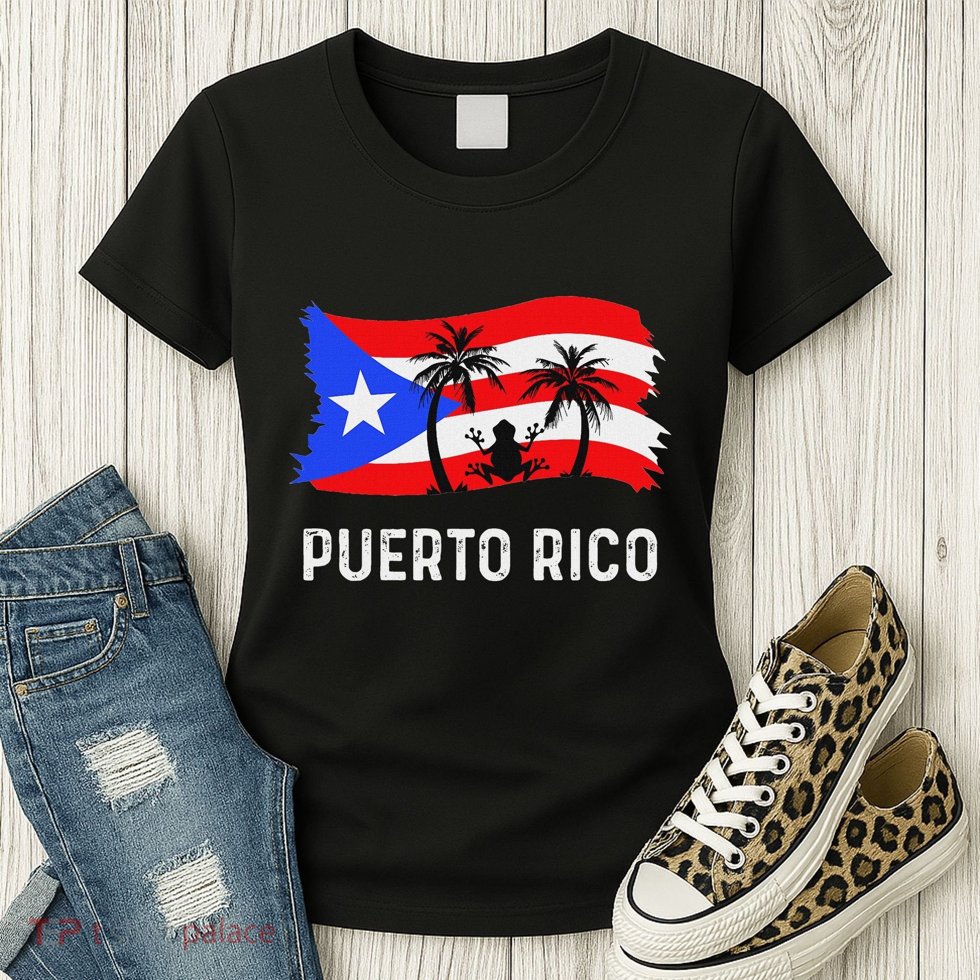 Distressed Style Puerto Rico Frog Puerto Rico Women's T-Shirt