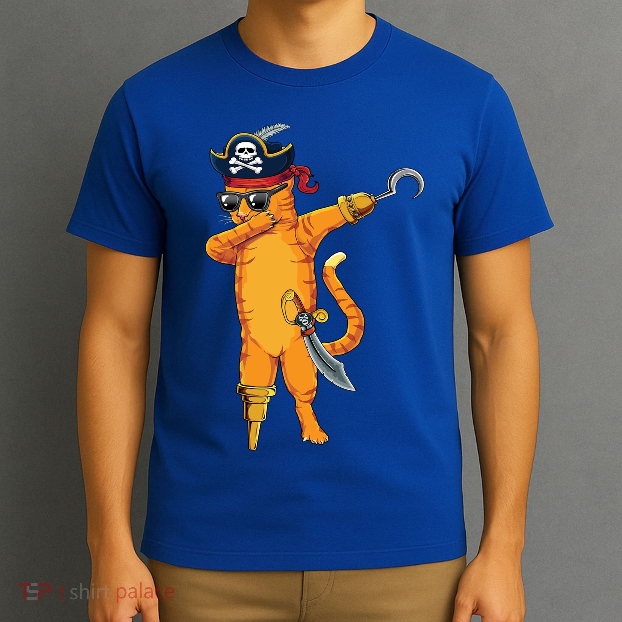 Dabbing Spooky Pirate Cat Halloween Costume Great Gift T-Shirt