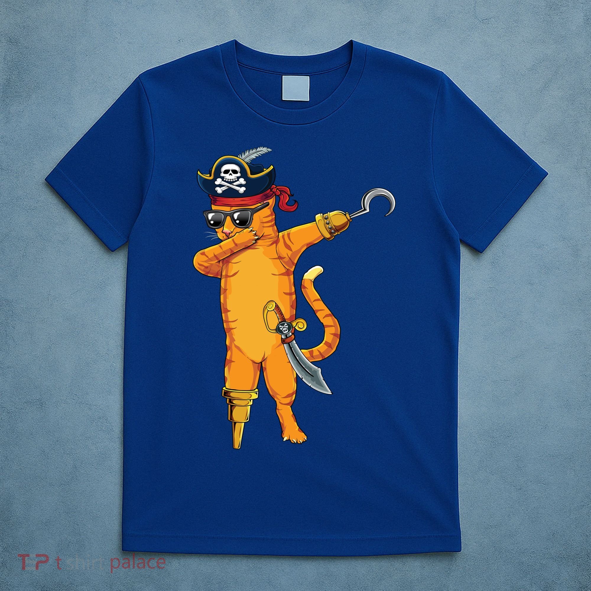 Dabbing Spooky Pirate Cat Halloween Costume Great Gift T-Shirt
