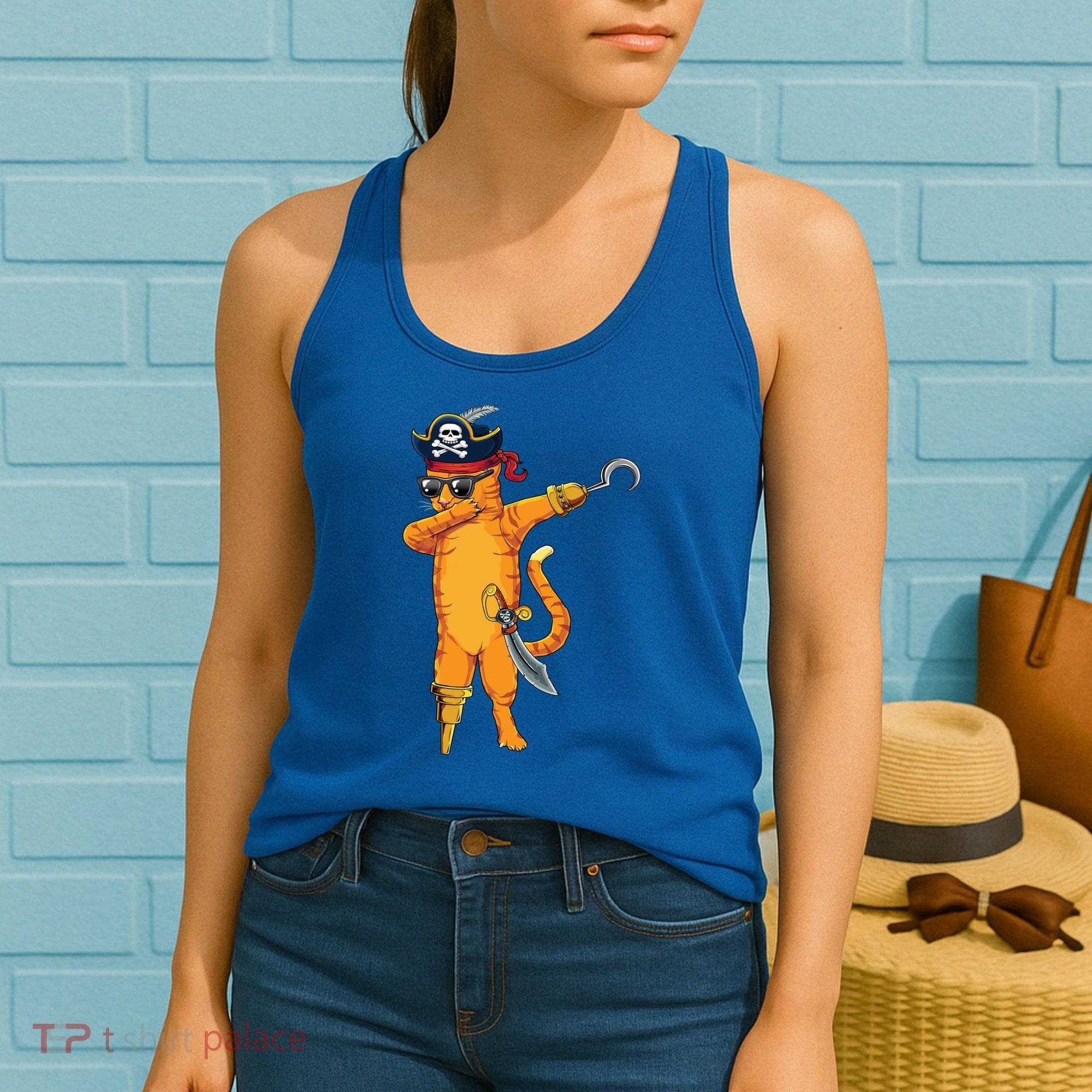 Dabbing Spooky Pirate Cat Halloween Costume Great Gift Women's Tank Top