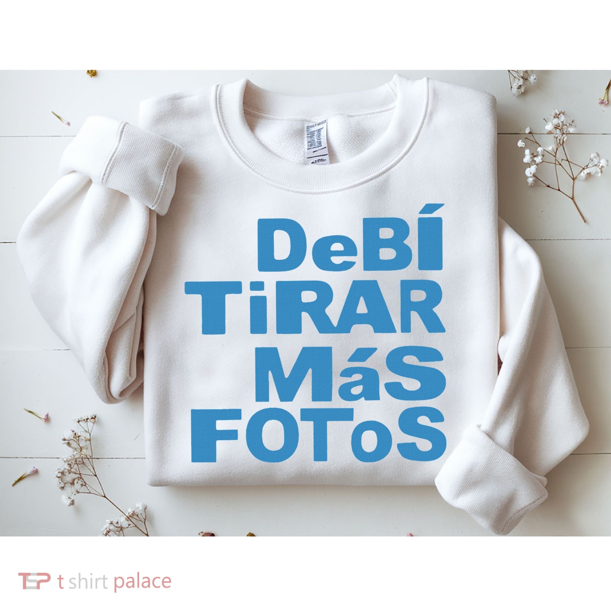Debi Tirar Album Mas Fotos Dtmf Sweatshirt