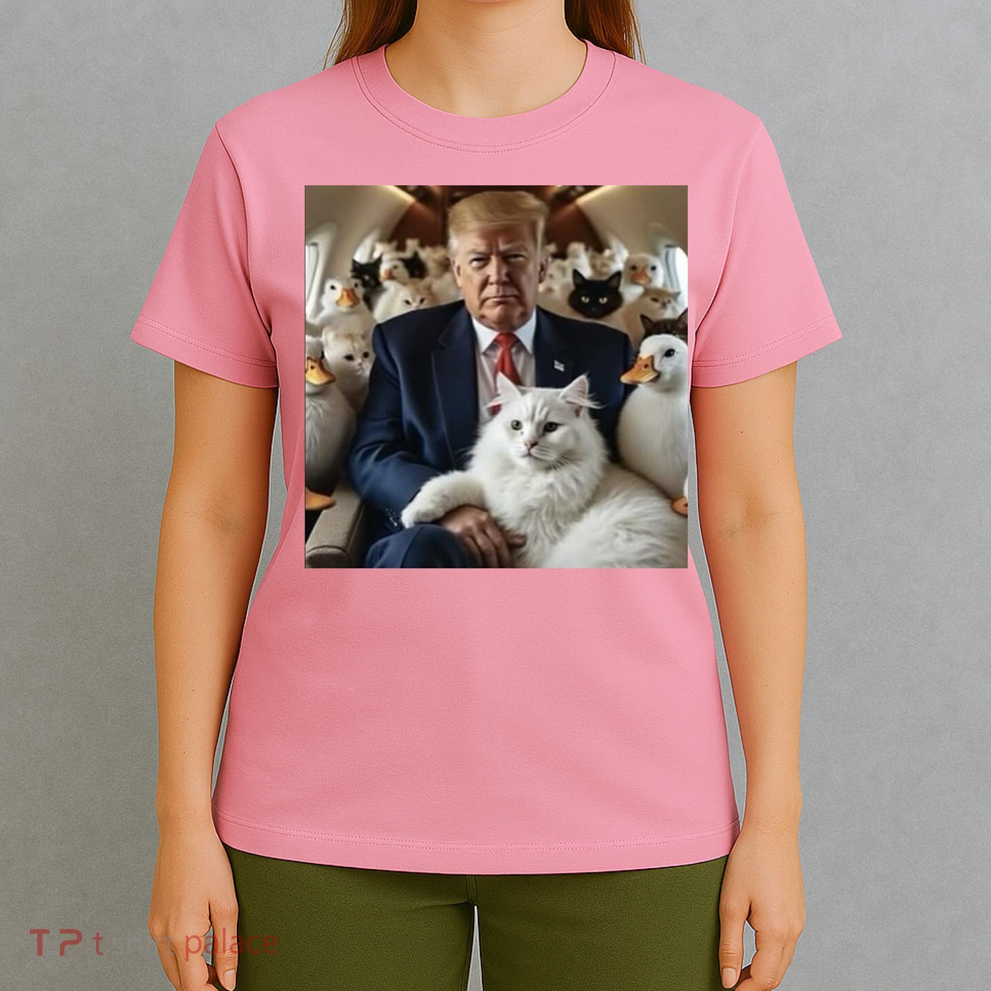 Donald Trump Duck Cat Vote 2024 T-Shirt