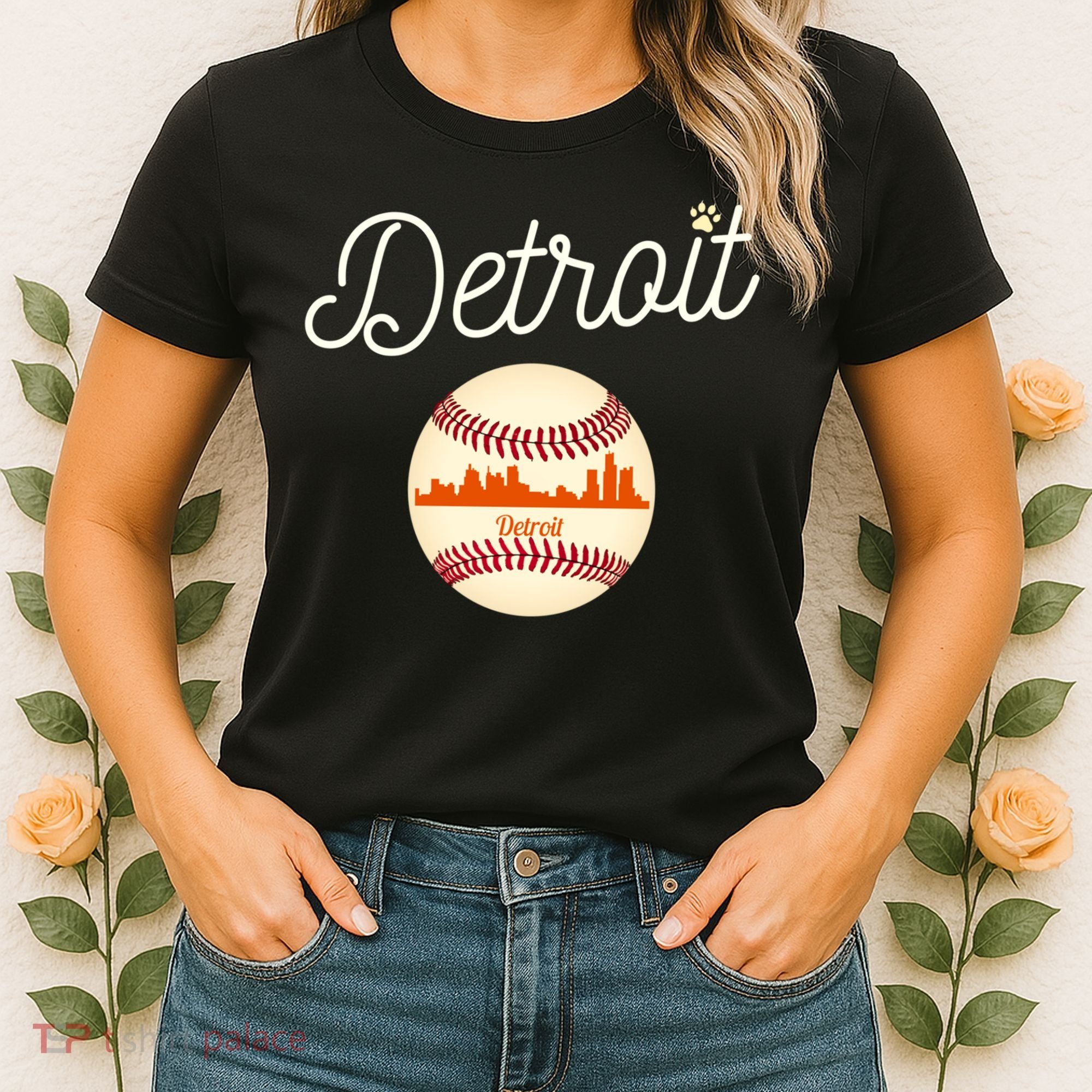 Distressed Tiger Mascot Gift Detroit Baseball Skyline Gift Women's T-Shirt