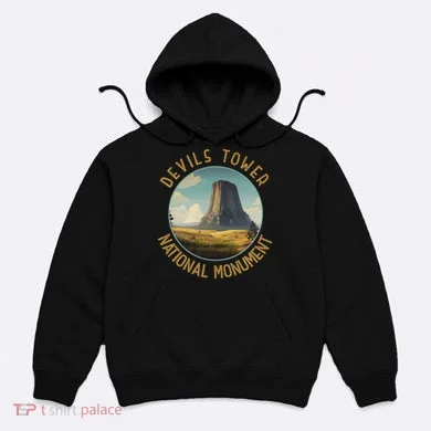 Devils Tower National Monument Distressed Circle Hoodie