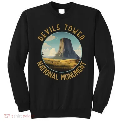 Devils Tower National Monument Distressed Circle Sweatshirt
