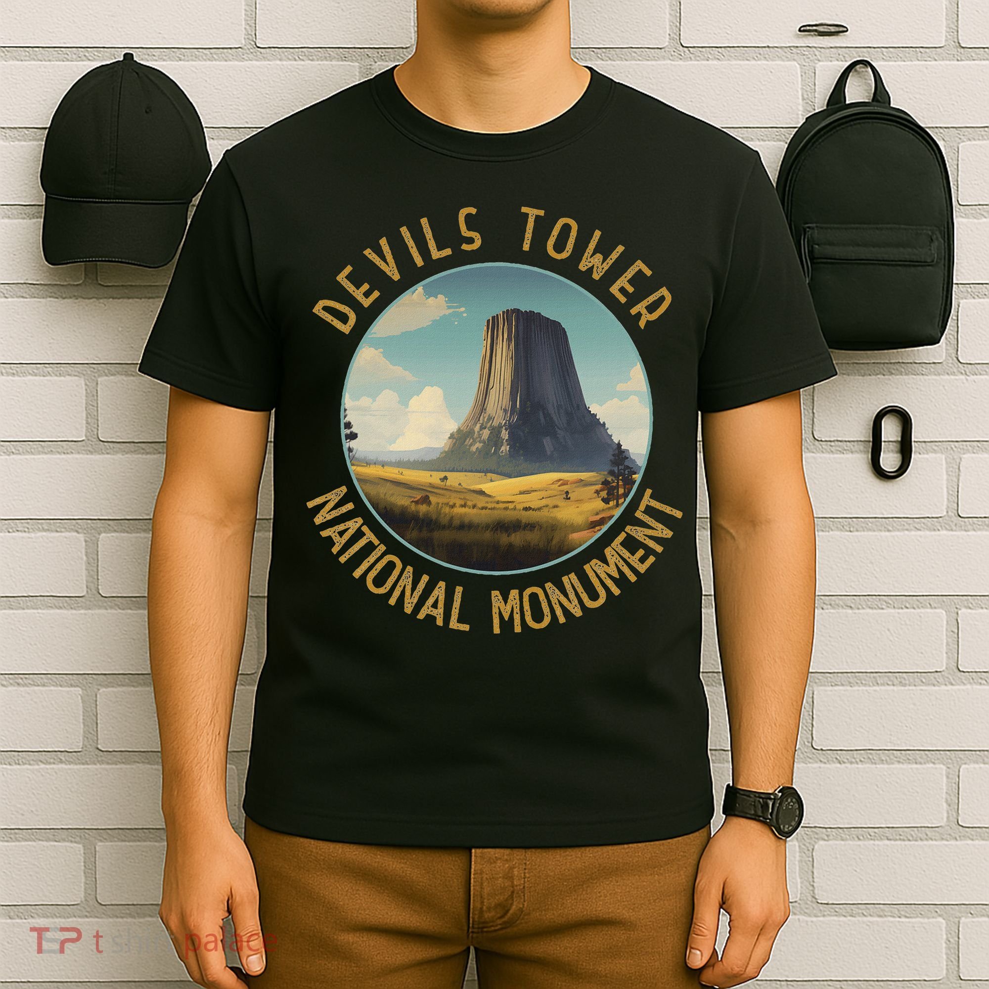 Devils Tower National Monument Distressed Circle T-Shirt