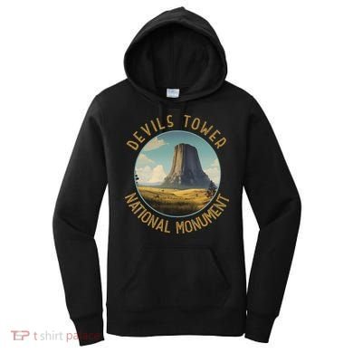 Devils Tower National Monument Distressed Circle Women's Hoodie