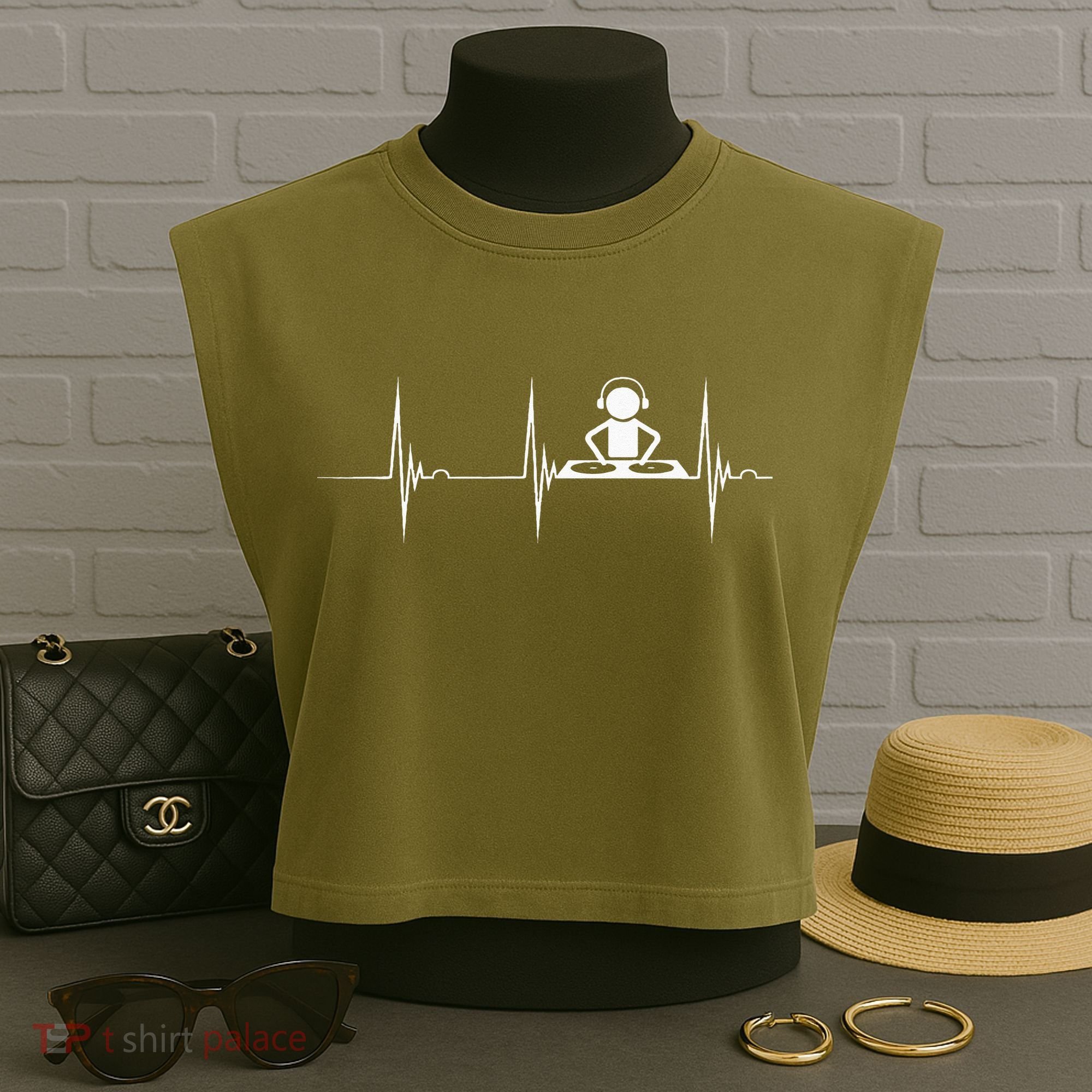 DJ Techno Turntable DJ Heartbeat EKG Pulse Dance Music Garment-Dyed Women's Muscle Tee