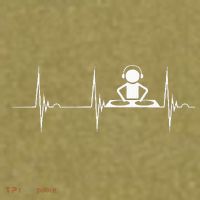 DJ Techno Turntable DJ Heartbeat EKG Pulse Dance Music Garment-Dyed Women's Muscle Tee thumb 6