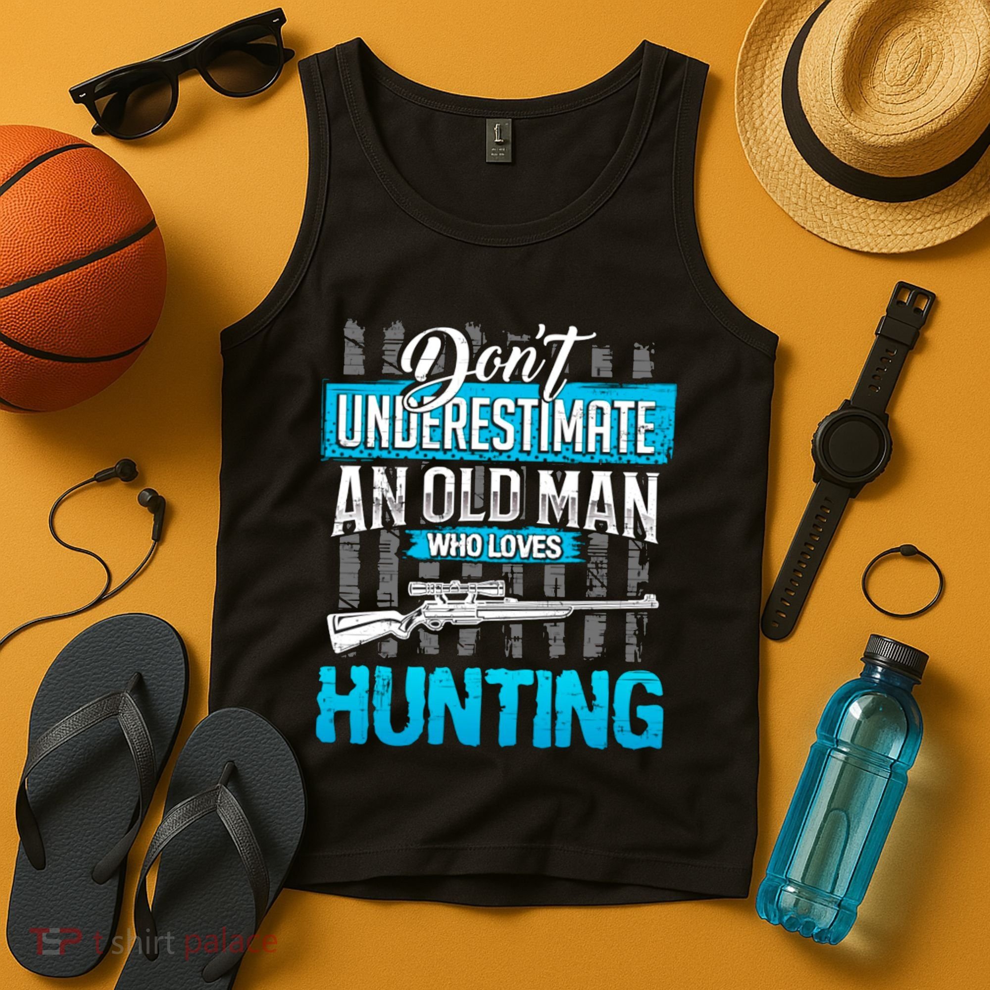 Don't Under Estimate An Old Man Who Loves Hunting Tank Top