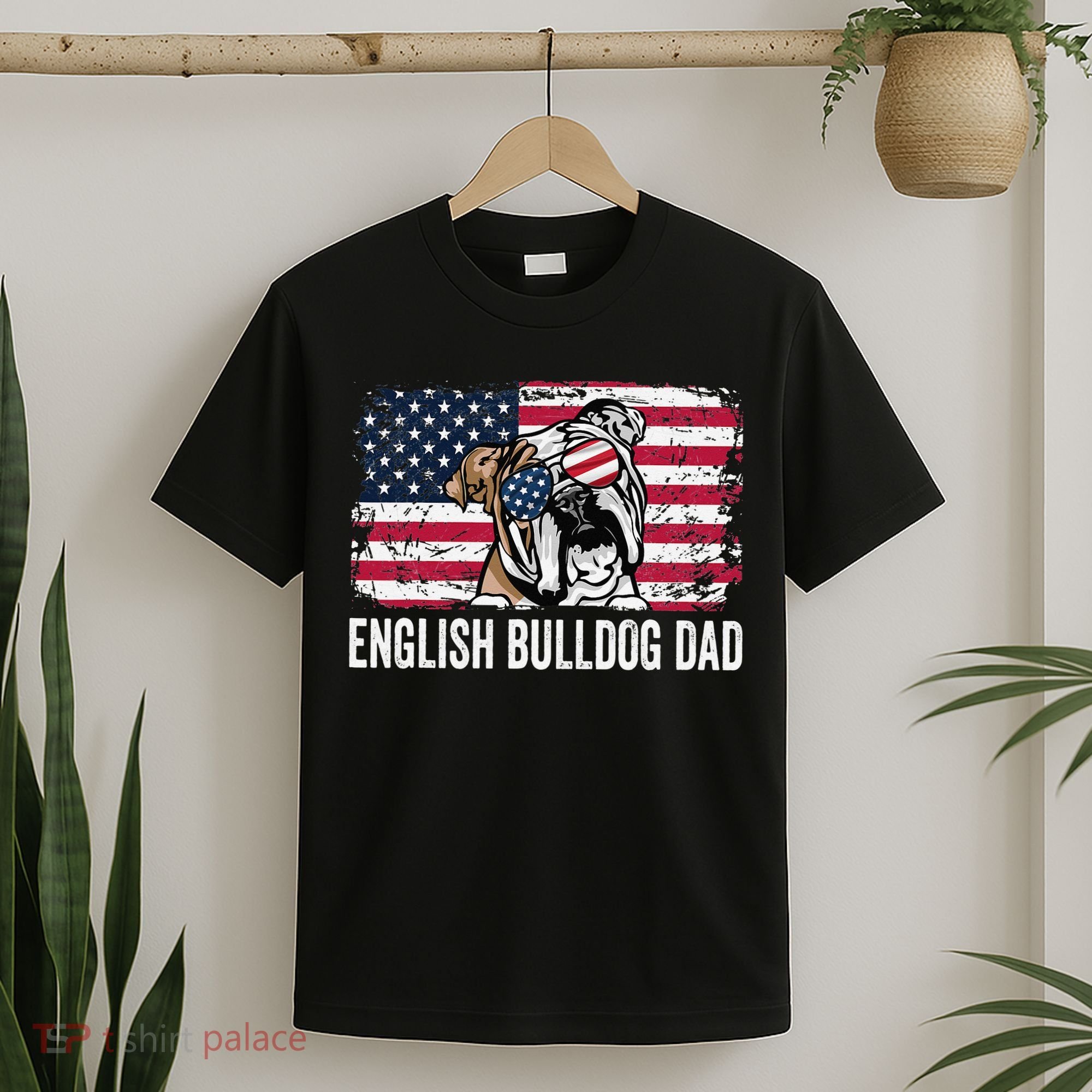 Distressed USA Flag English Bulldog Dad Fathers Day T-Shirt