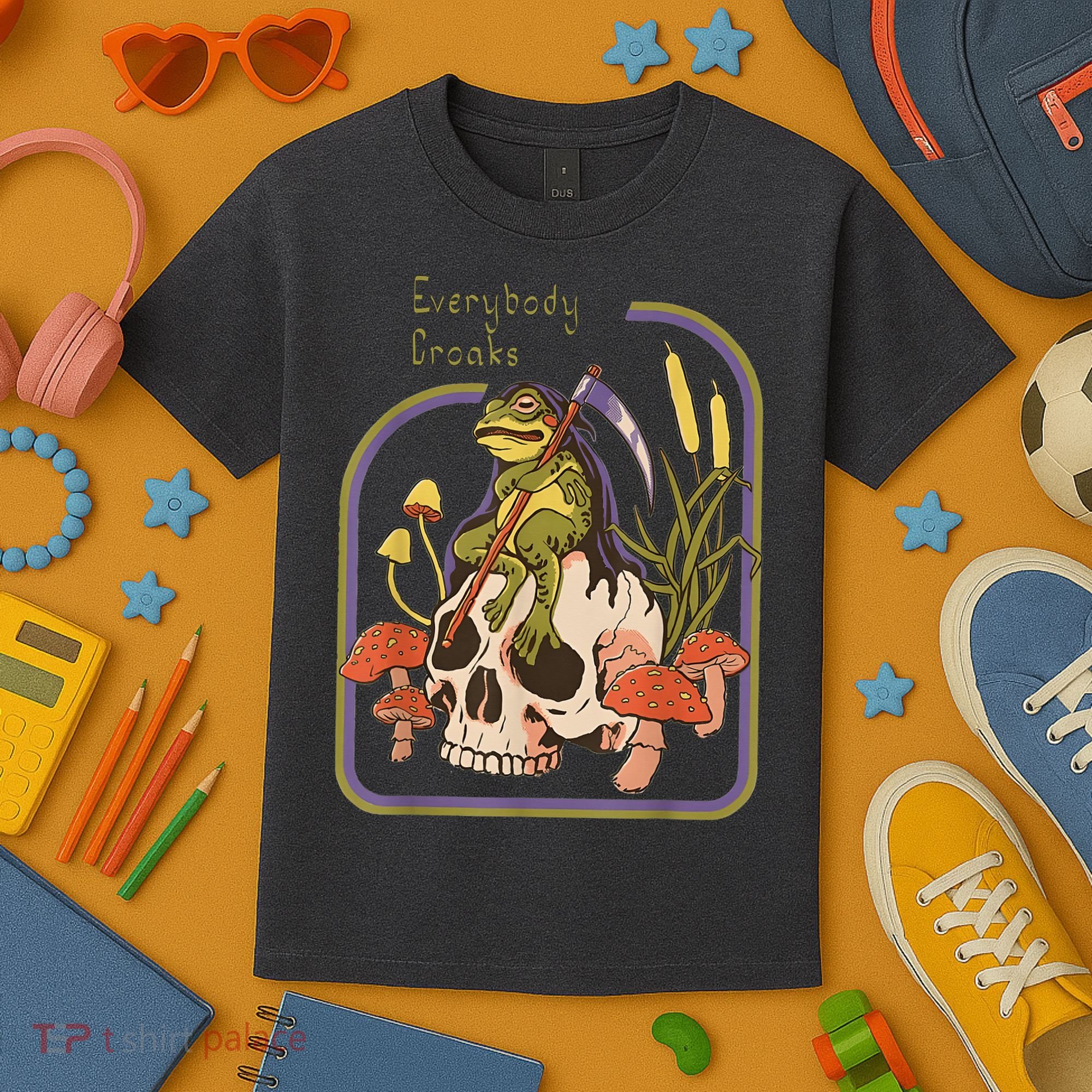 Everybody Croaks Frog Skull Mushroom - Everybody croaks Kids T-Shirt